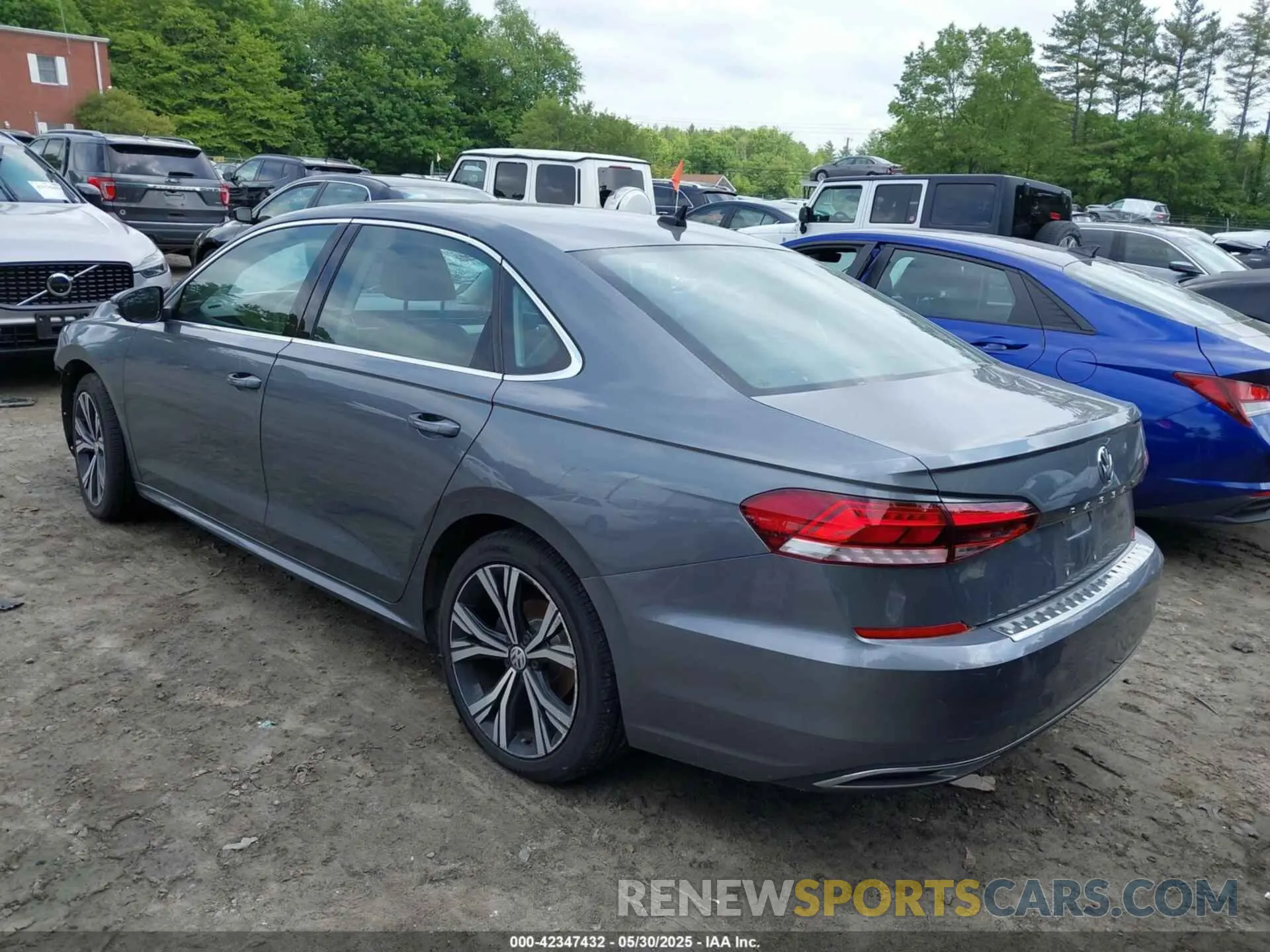 3 Photograph of a damaged car 1VWSA7A34NC005017 VOLKSWAGEN PASSAT 2022