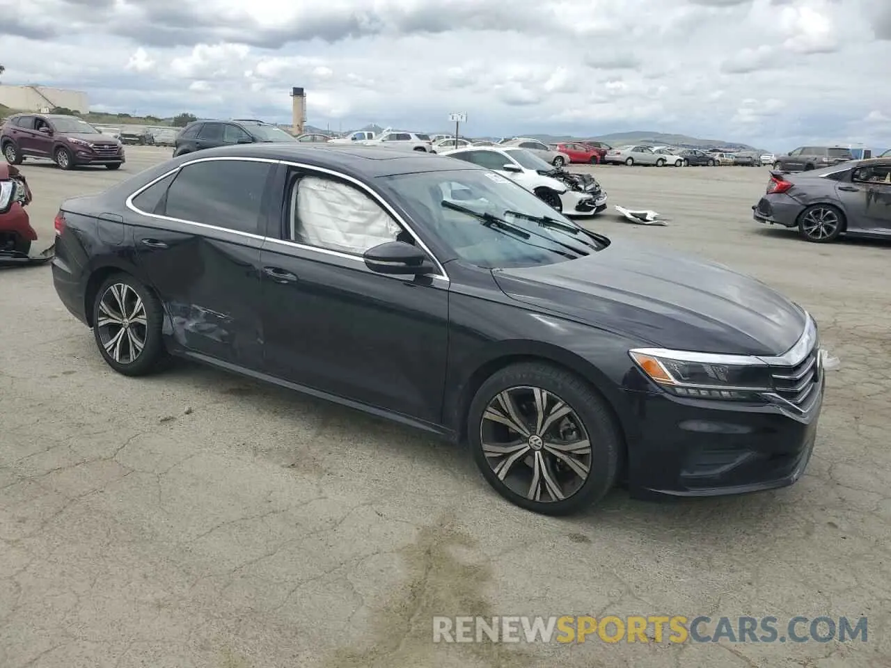 4 Photograph of a damaged car 1VWSA7A34NC010315 VOLKSWAGEN PASSAT 2022