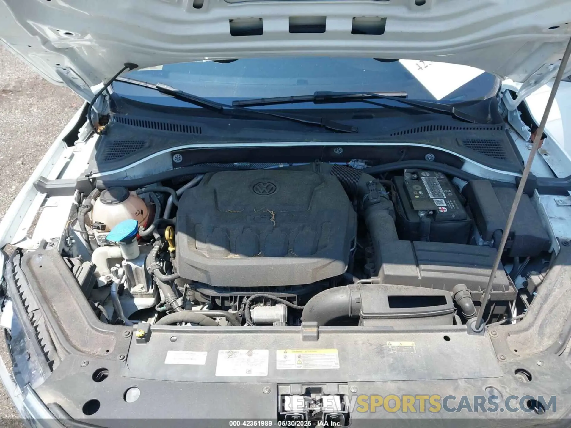 10 Photograph of a damaged car 1VWSA7A36NC001874 VOLKSWAGEN PASSAT 2022