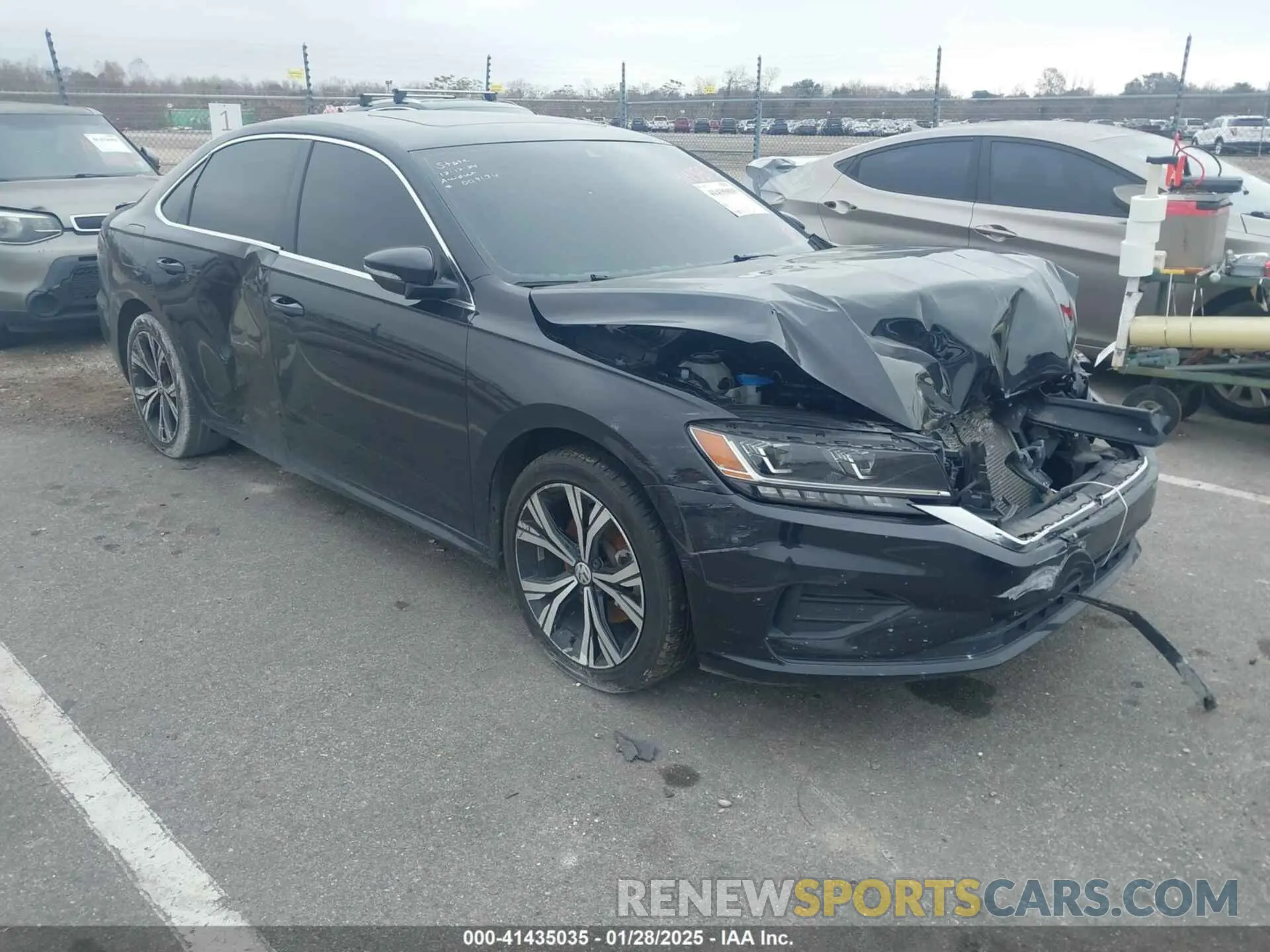1 Photograph of a damaged car 1VWSA7A36NC009134 VOLKSWAGEN PASSAT 2022