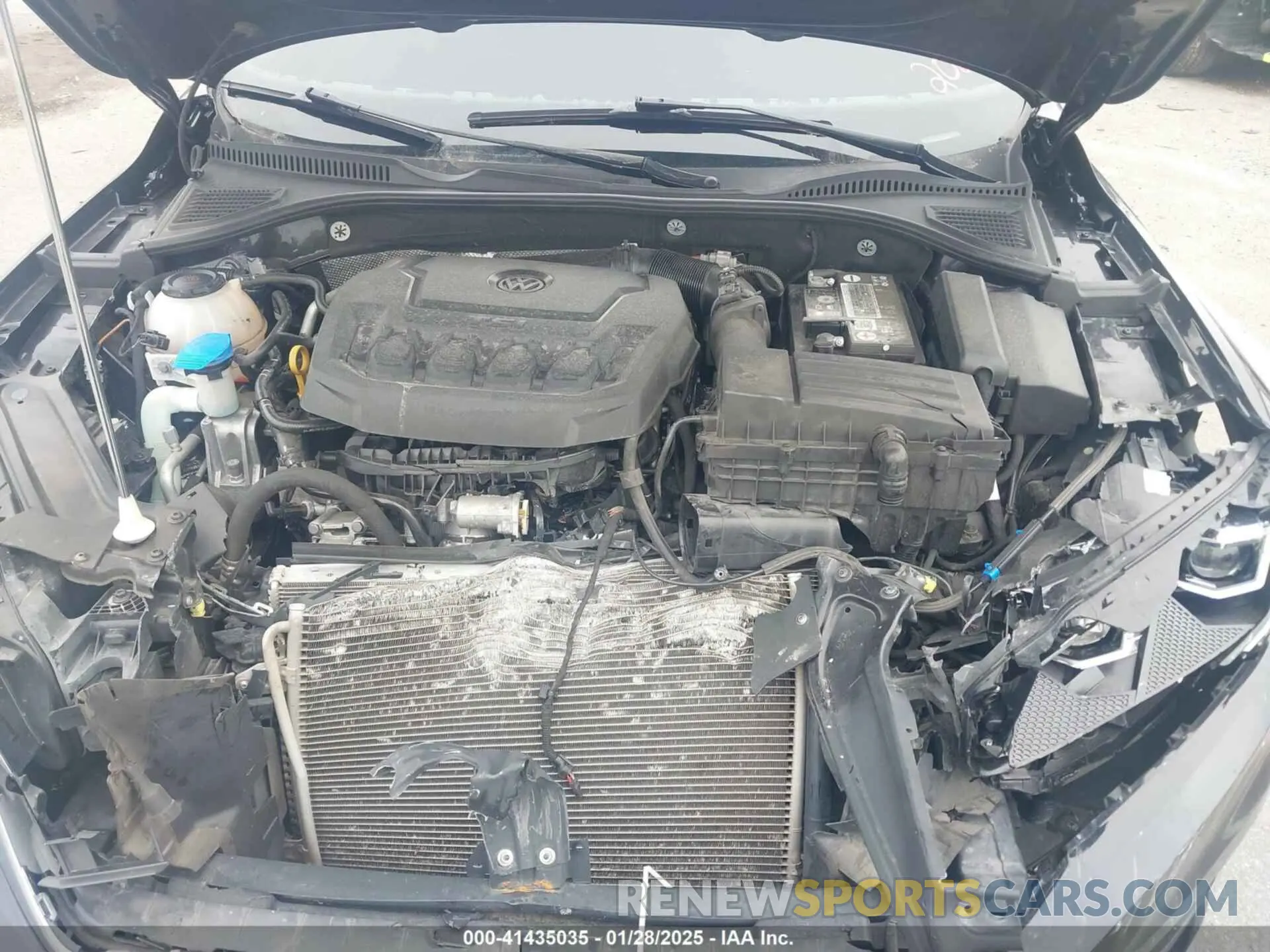 10 Photograph of a damaged car 1VWSA7A36NC009134 VOLKSWAGEN PASSAT 2022