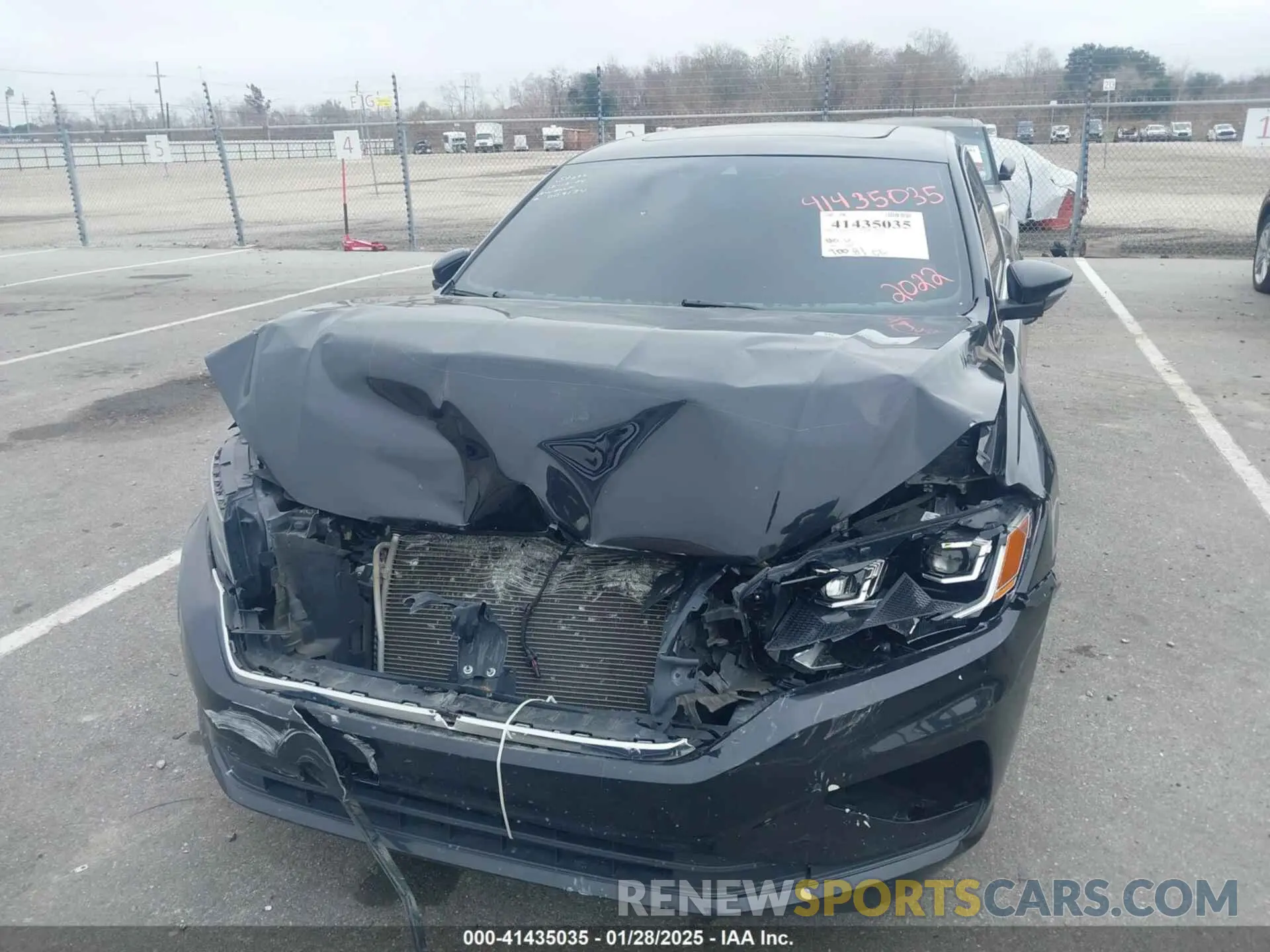 12 Photograph of a damaged car 1VWSA7A36NC009134 VOLKSWAGEN PASSAT 2022
