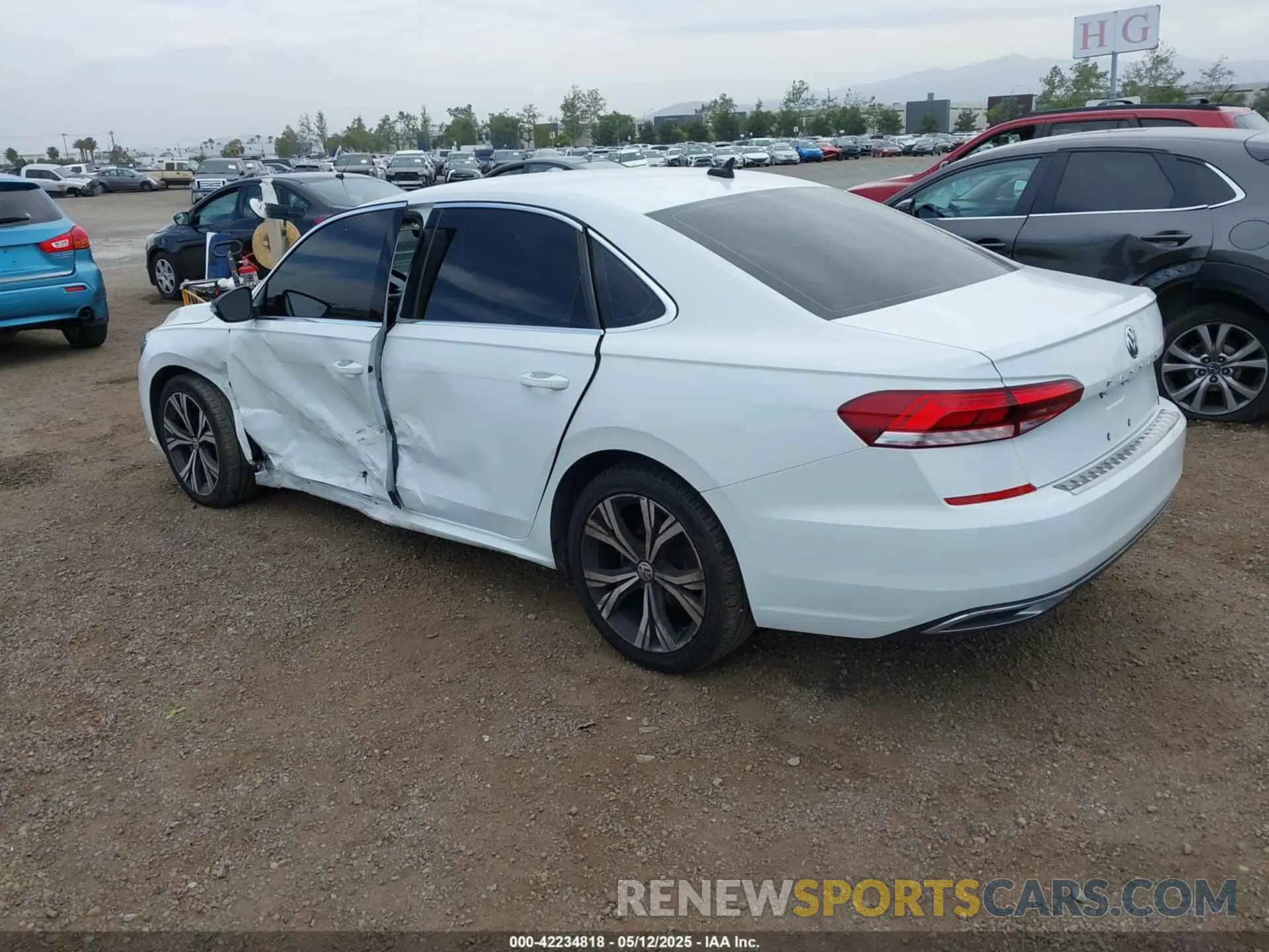 3 Photograph of a damaged car 1VWSA7A37NC005397 VOLKSWAGEN PASSAT 2022