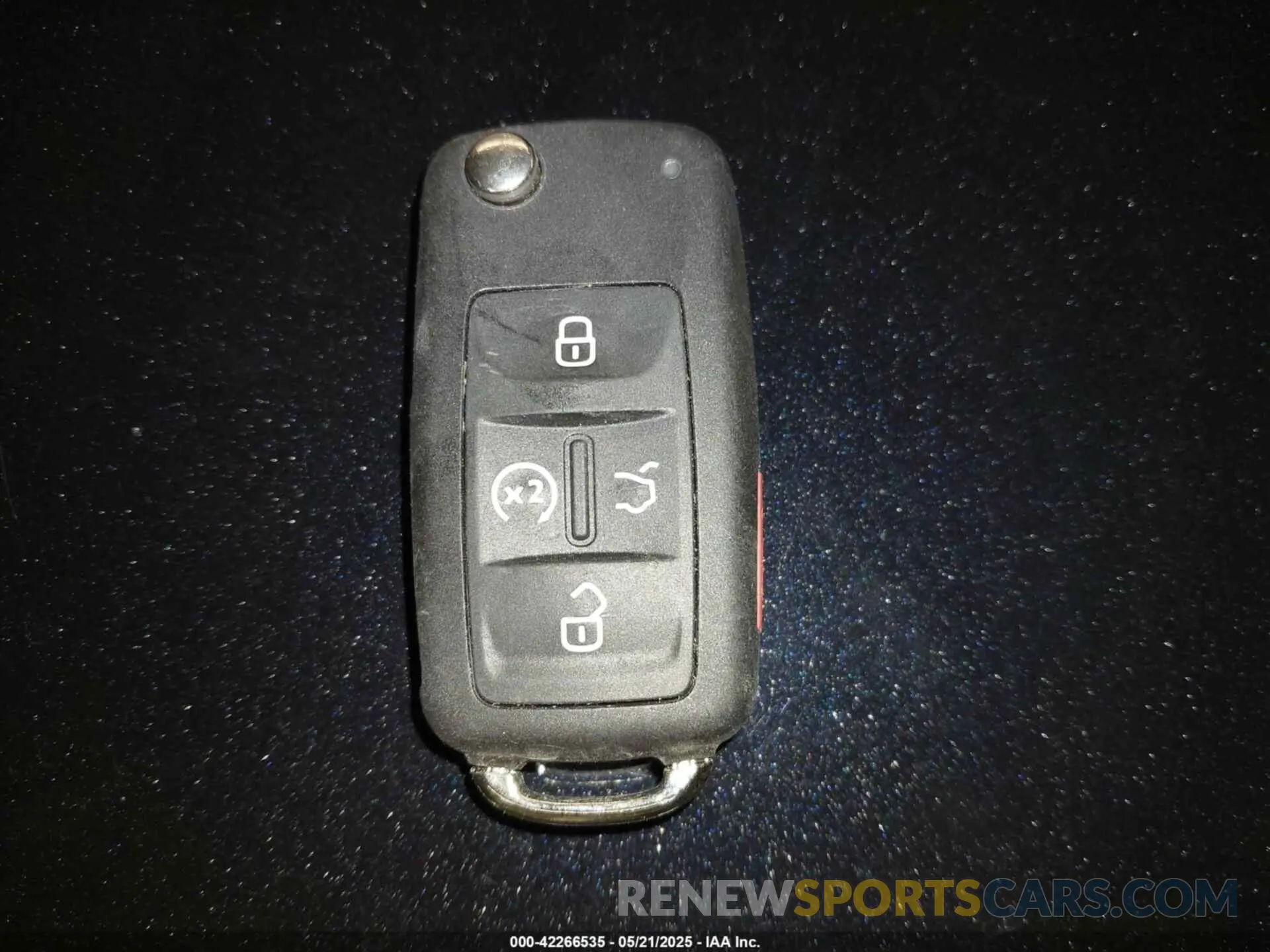 11 Photograph of a damaged car 1VWSA7A37NC006100 VOLKSWAGEN PASSAT 2022