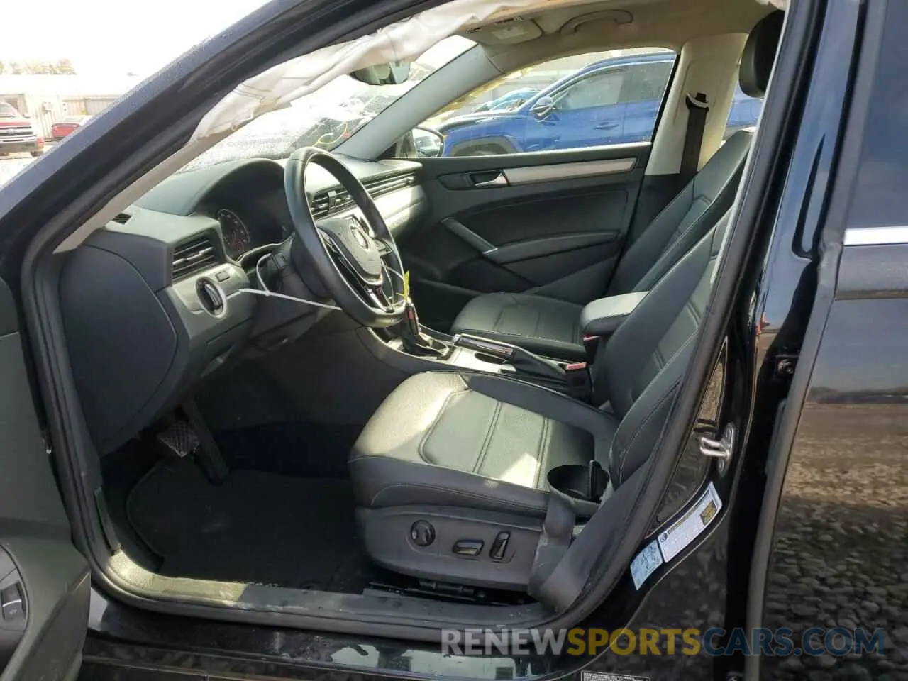 7 Photograph of a damaged car 1VWSA7A39NC003022 VOLKSWAGEN PASSAT 2022