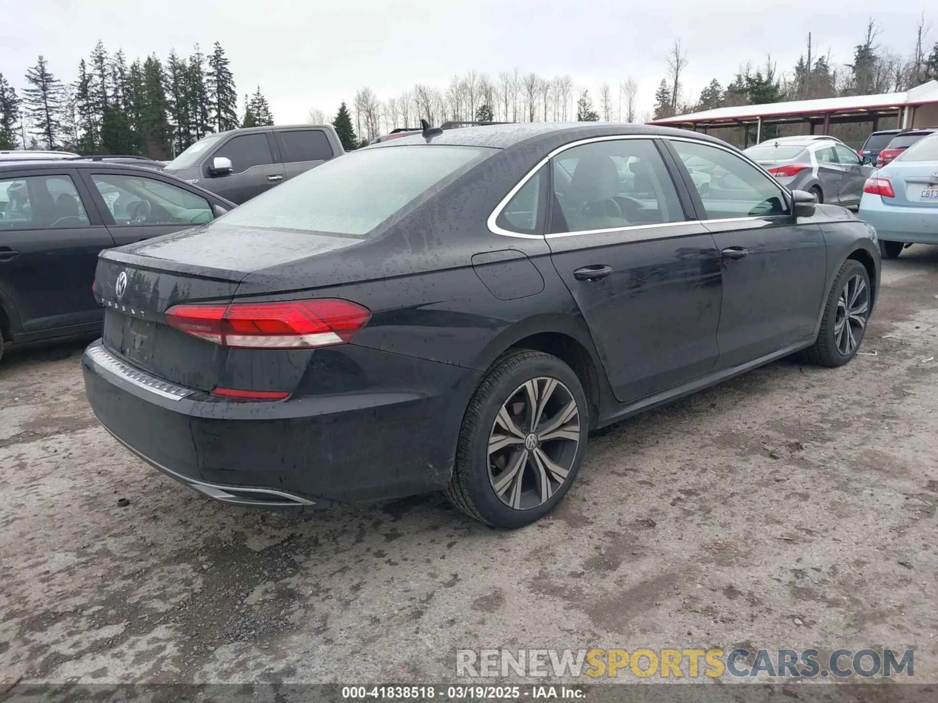 4 Photograph of a damaged car 1VWSA7A3XNC000436 VOLKSWAGEN PASSAT 2022