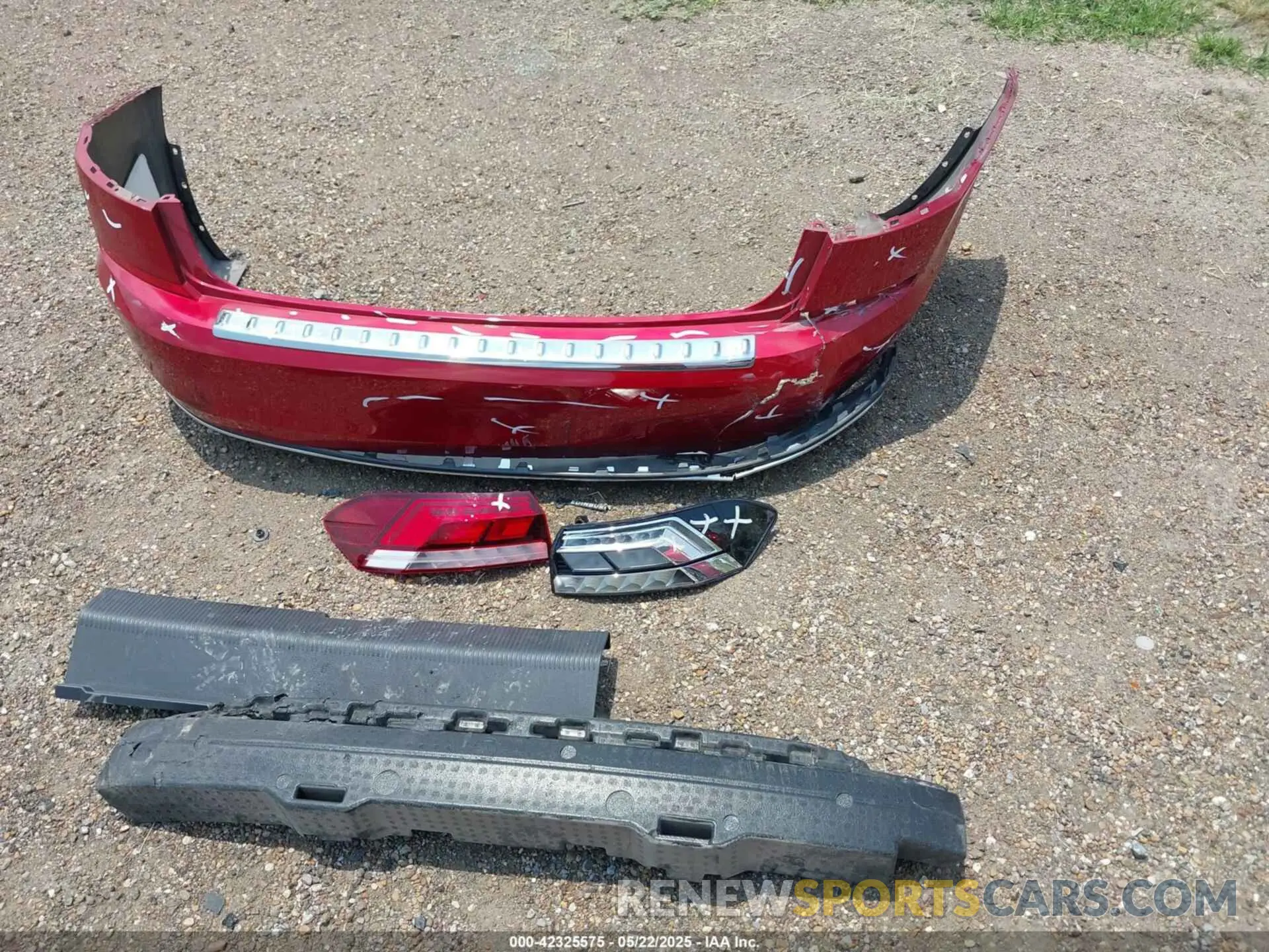12 Photograph of a damaged car 1VWSA7A3XNC002431 VOLKSWAGEN PASSAT 2022
