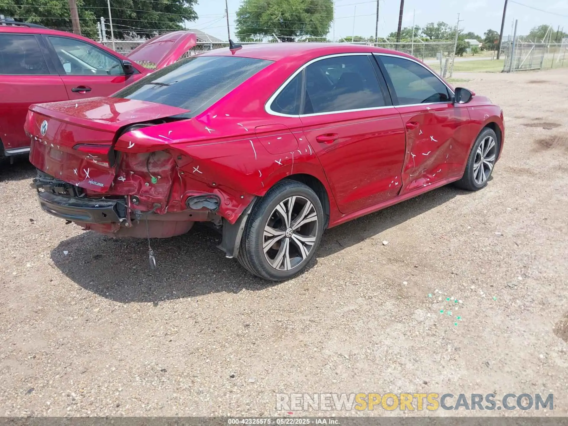 4 Photograph of a damaged car 1VWSA7A3XNC002431 VOLKSWAGEN PASSAT 2022