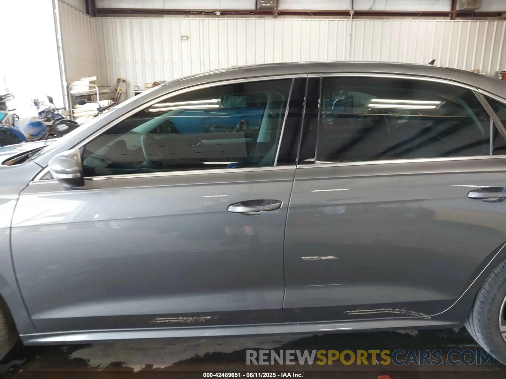 14 Photograph of a damaged car 1VWSA7A3XNC003854 VOLKSWAGEN PASSAT 2022