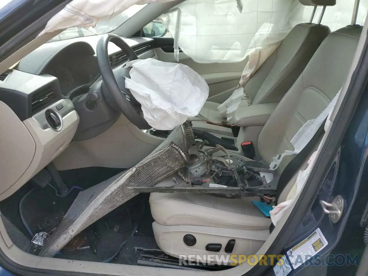 7 Photograph of a damaged car 1VWSA7A3XNC007662 VOLKSWAGEN PASSAT 2022