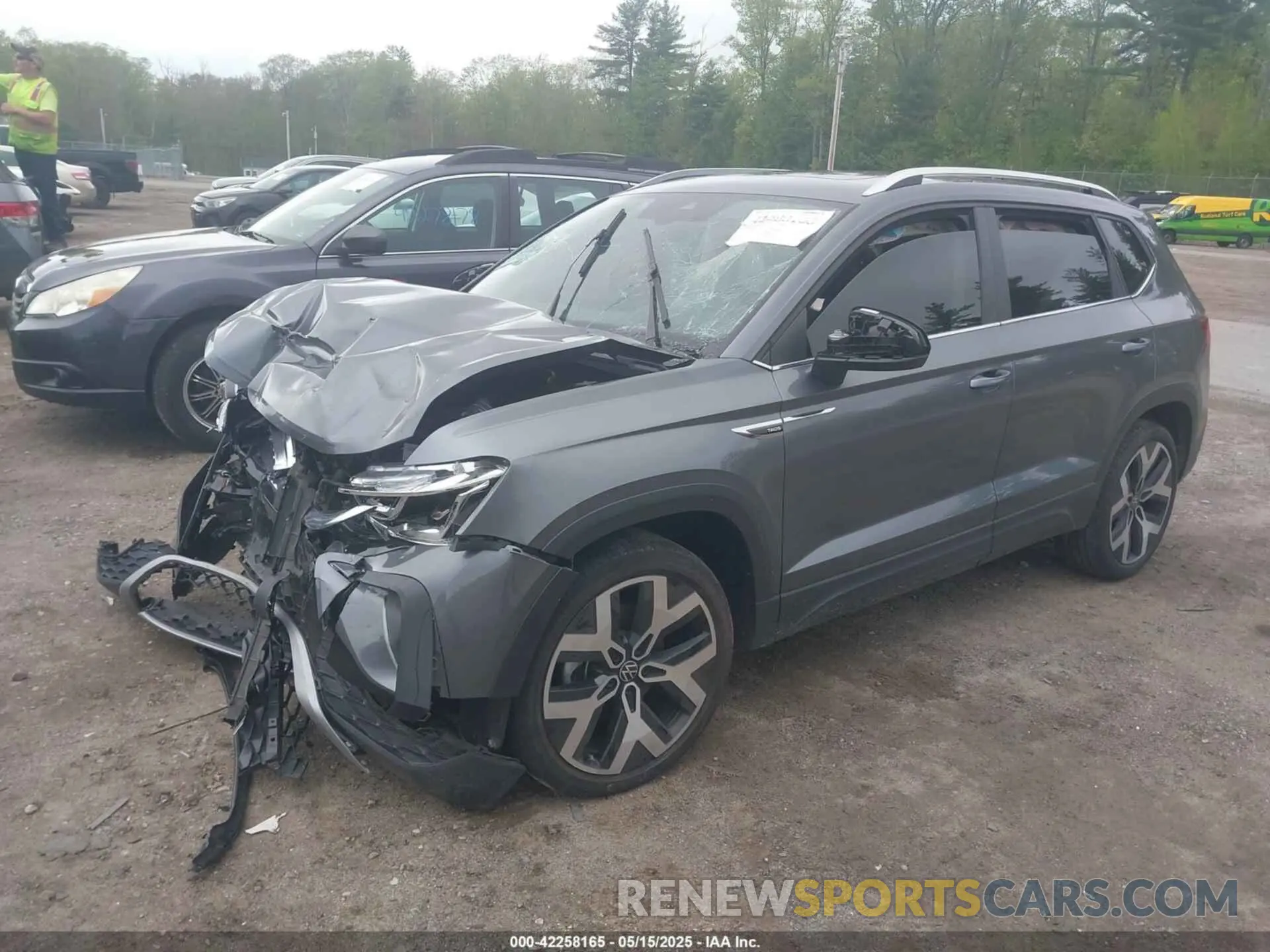 2 Photograph of a damaged car 3VV2X7B26NM019850 VOLKSWAGEN TAOS 2022