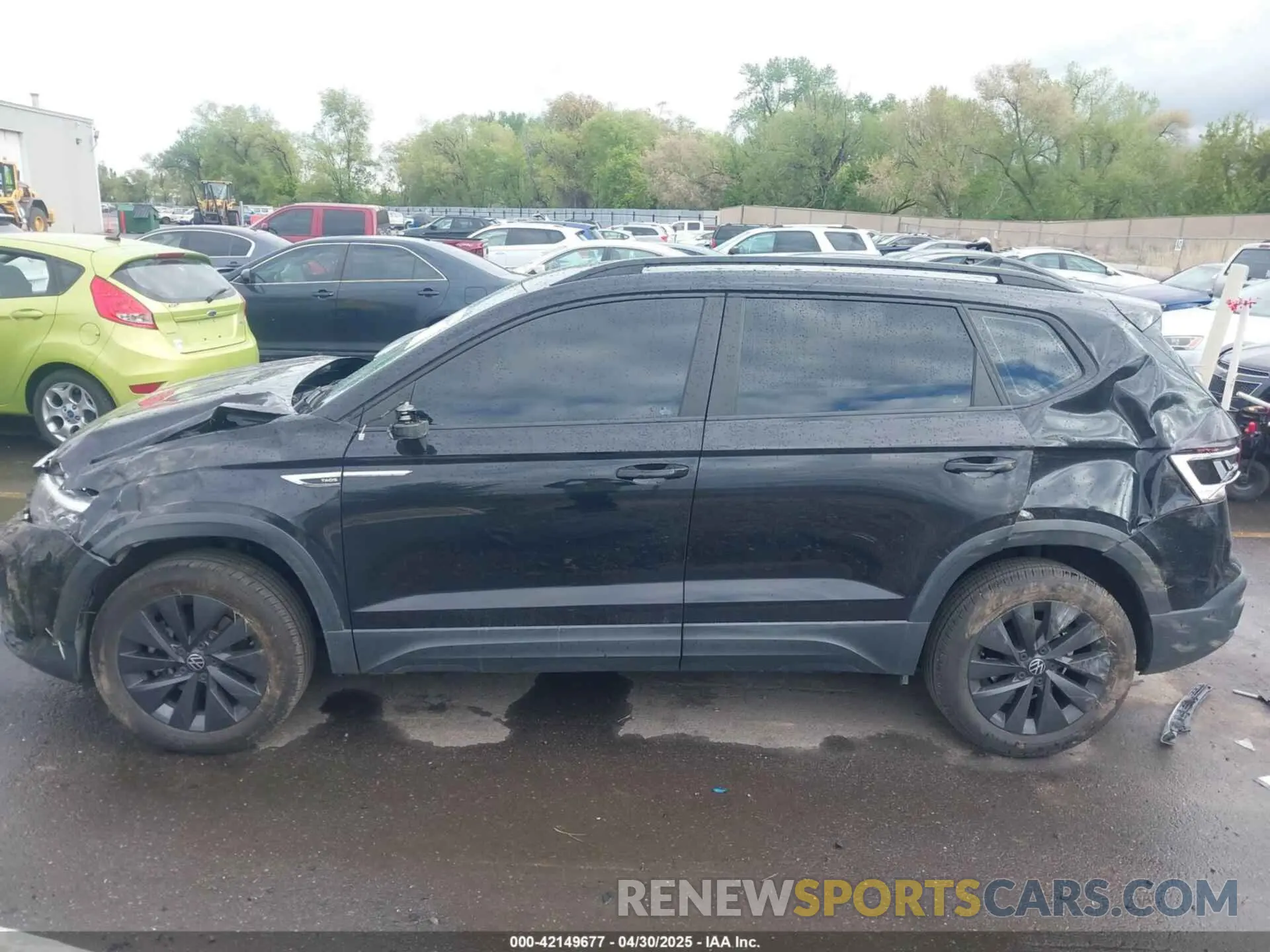 14 Photograph of a damaged car 3VVCX7B20NM005897 VOLKSWAGEN TAOS 2022