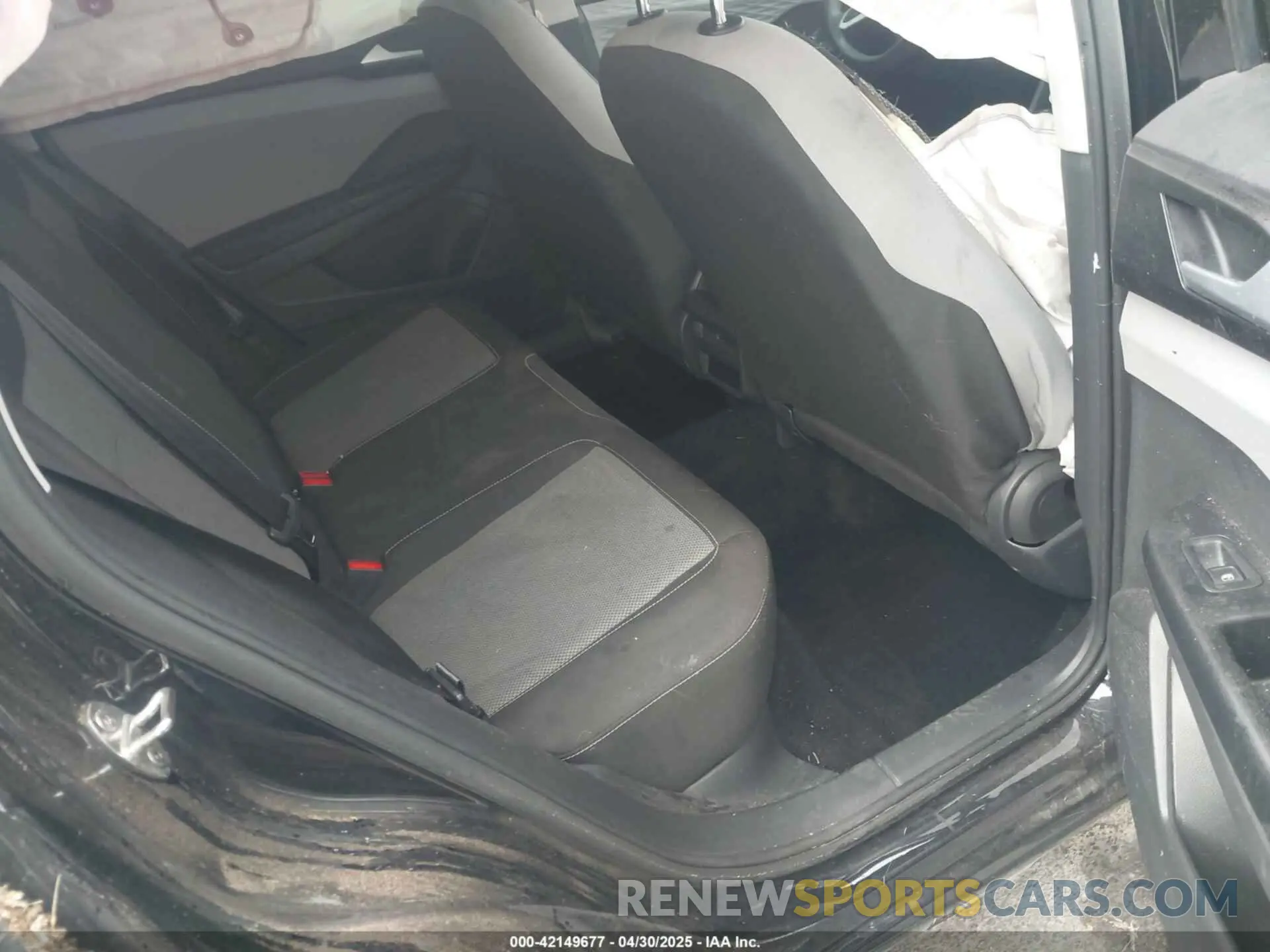 8 Photograph of a damaged car 3VVCX7B20NM005897 VOLKSWAGEN TAOS 2022