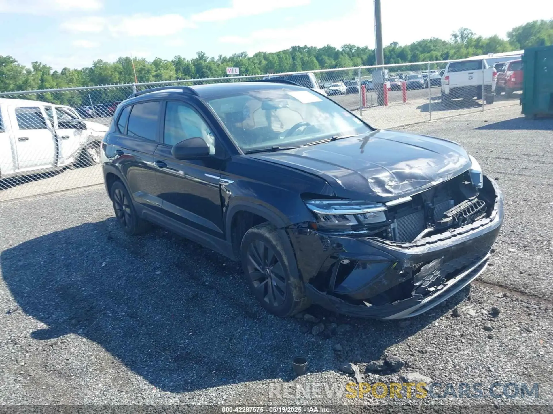 1 Photograph of a damaged car 3VVCX7B22NM066376 VOLKSWAGEN TAOS 2022