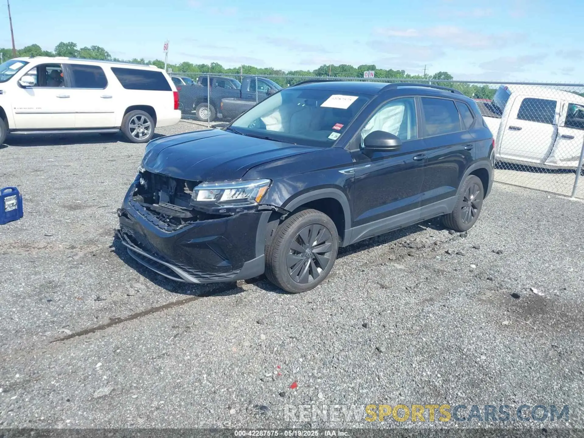 2 Photograph of a damaged car 3VVCX7B22NM066376 VOLKSWAGEN TAOS 2022