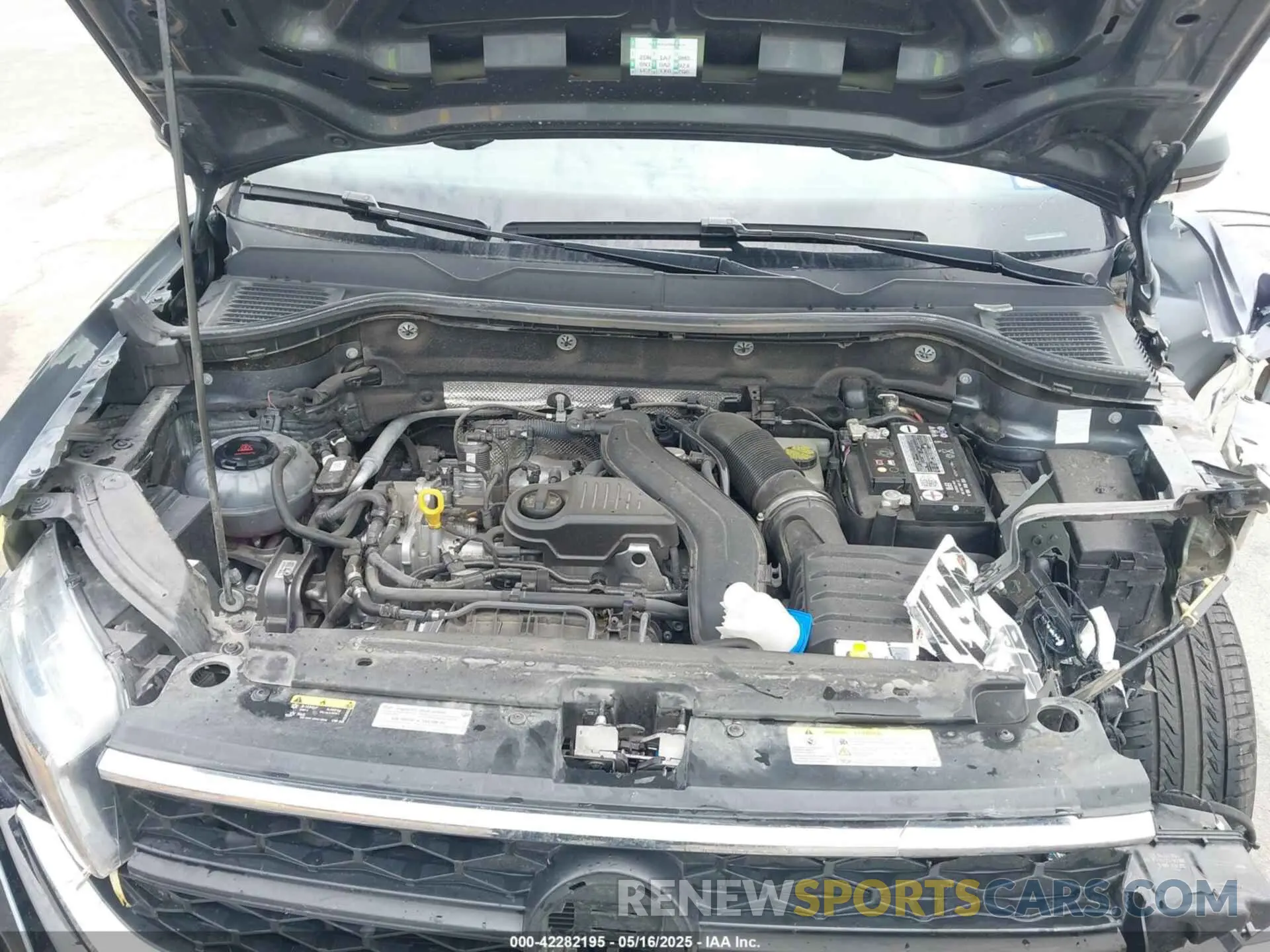 10 Photograph of a damaged car 3VVCX7B25NM051192 VOLKSWAGEN TAOS 2022