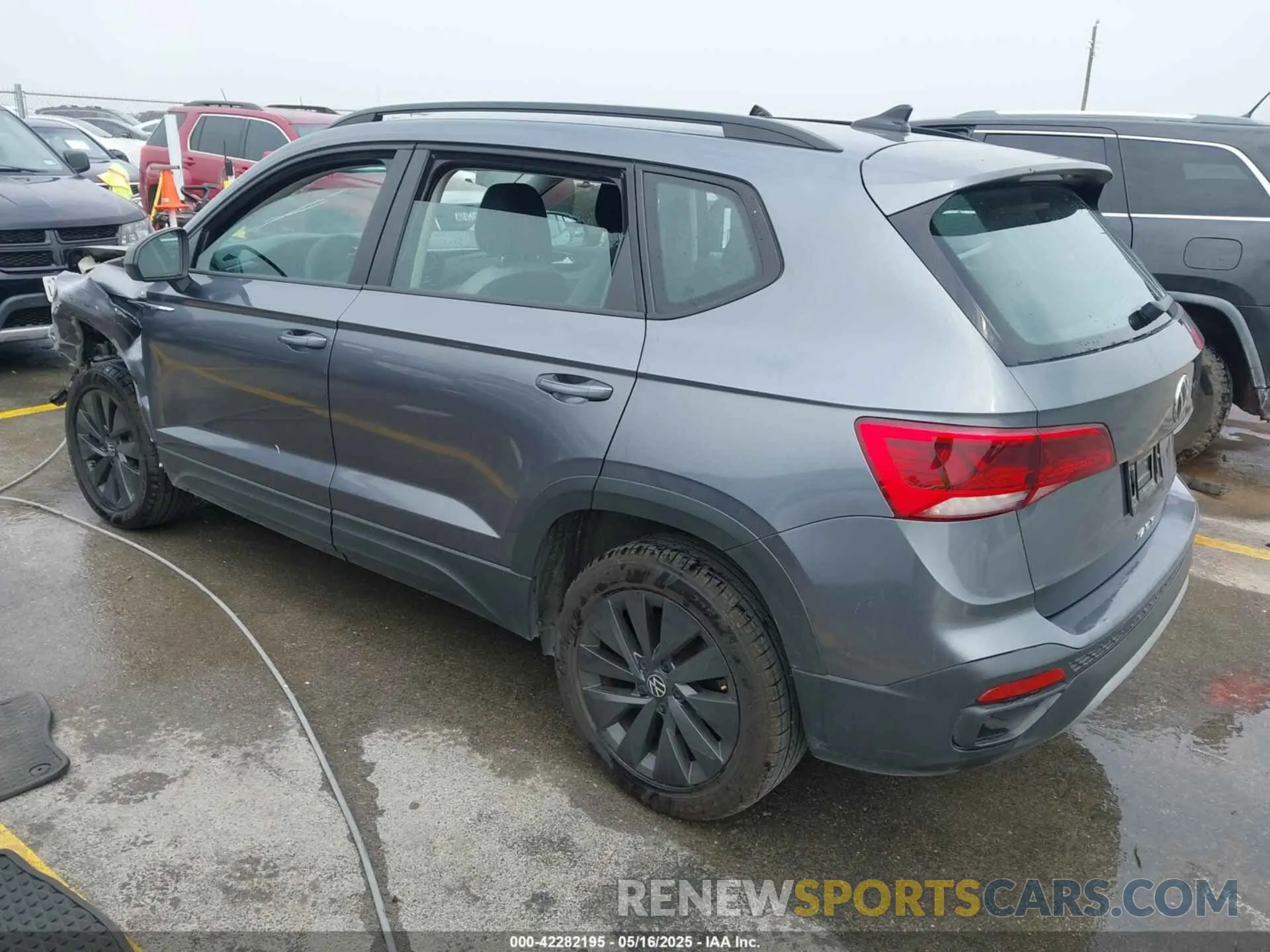 3 Photograph of a damaged car 3VVCX7B25NM051192 VOLKSWAGEN TAOS 2022