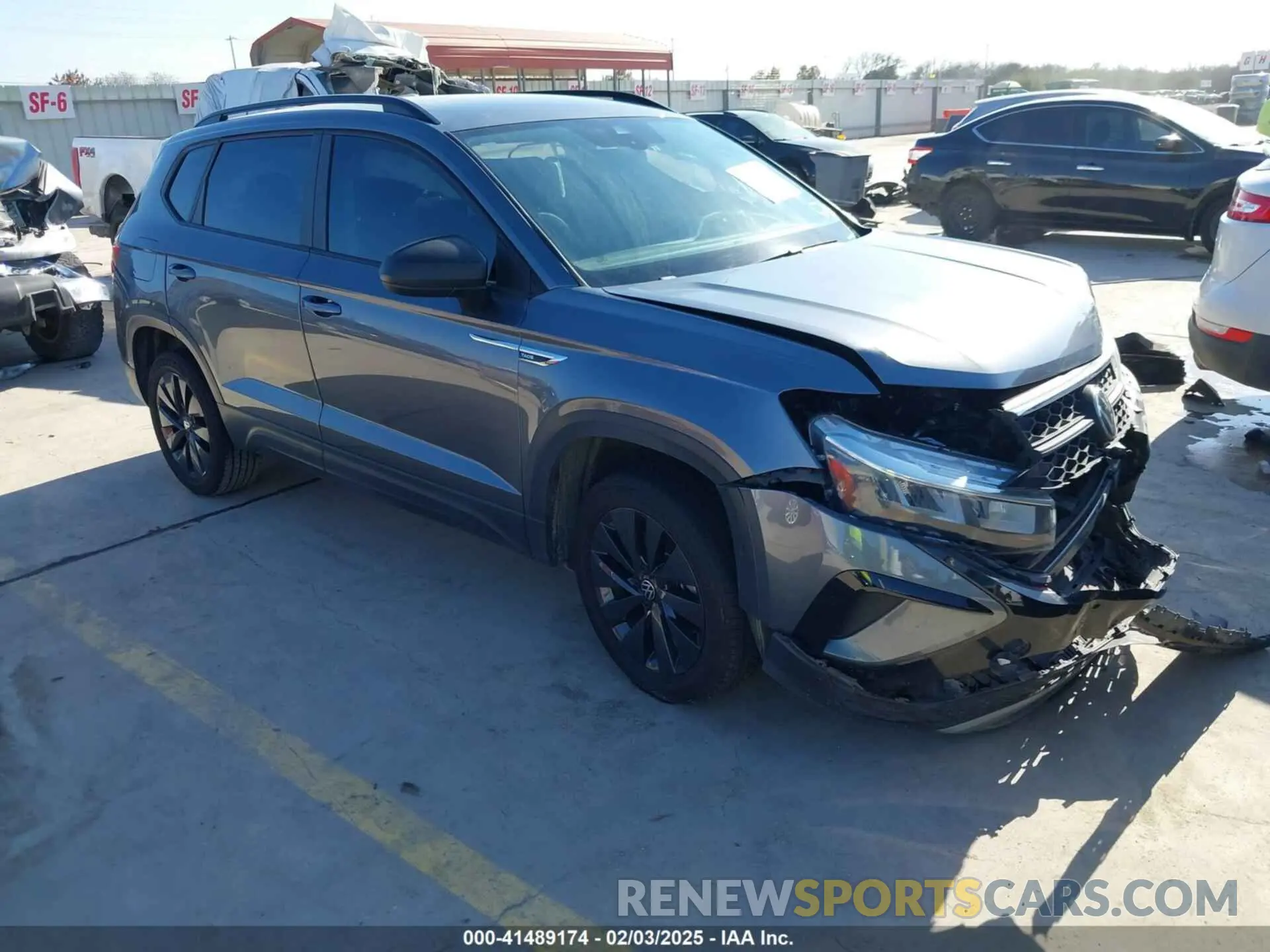 1 Photograph of a damaged car 3VVDX7B21NM005556 VOLKSWAGEN TAOS 2022