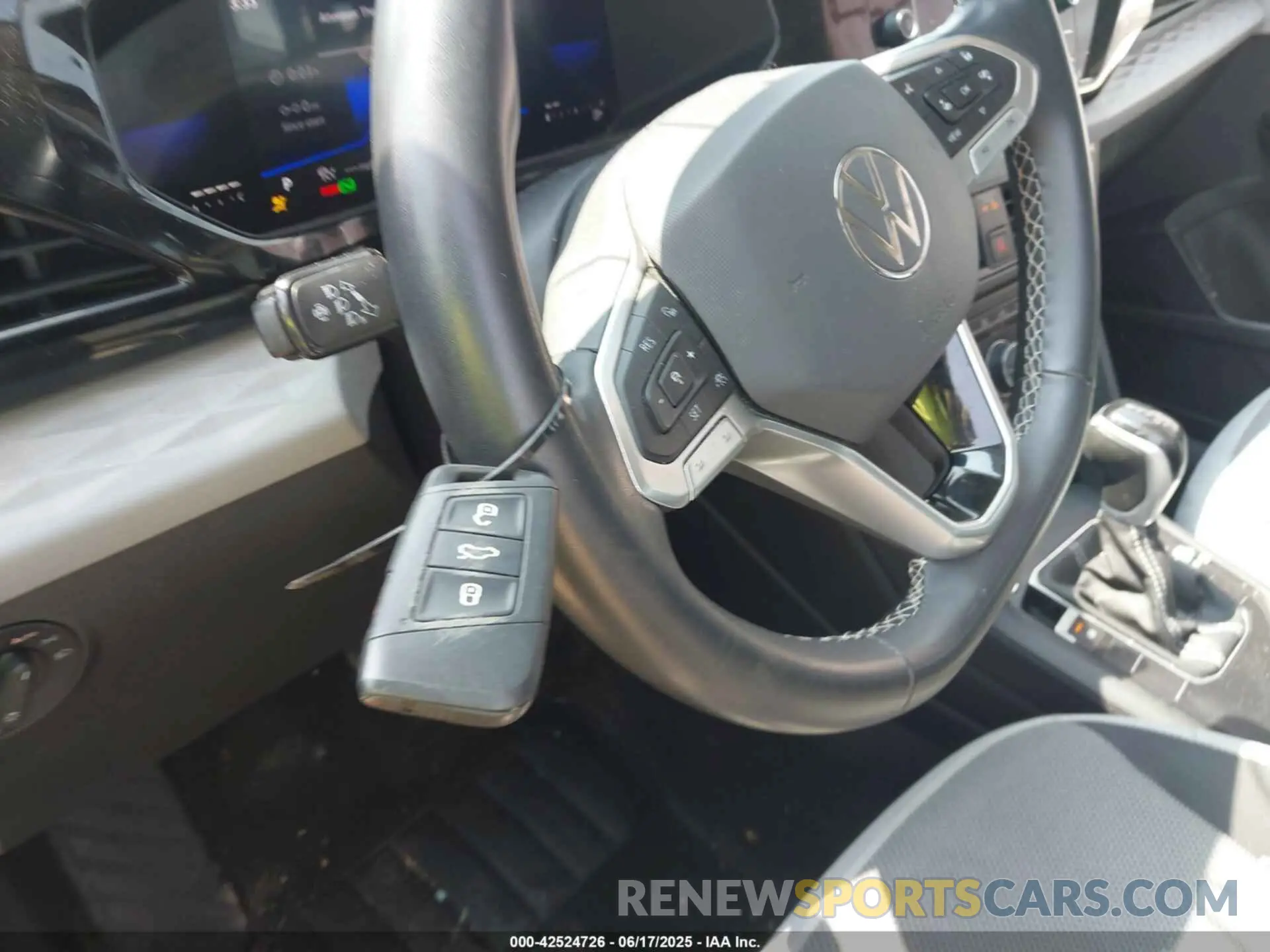 11 Photograph of a damaged car 3VVDX7B25NM005110 VOLKSWAGEN TAOS 2022