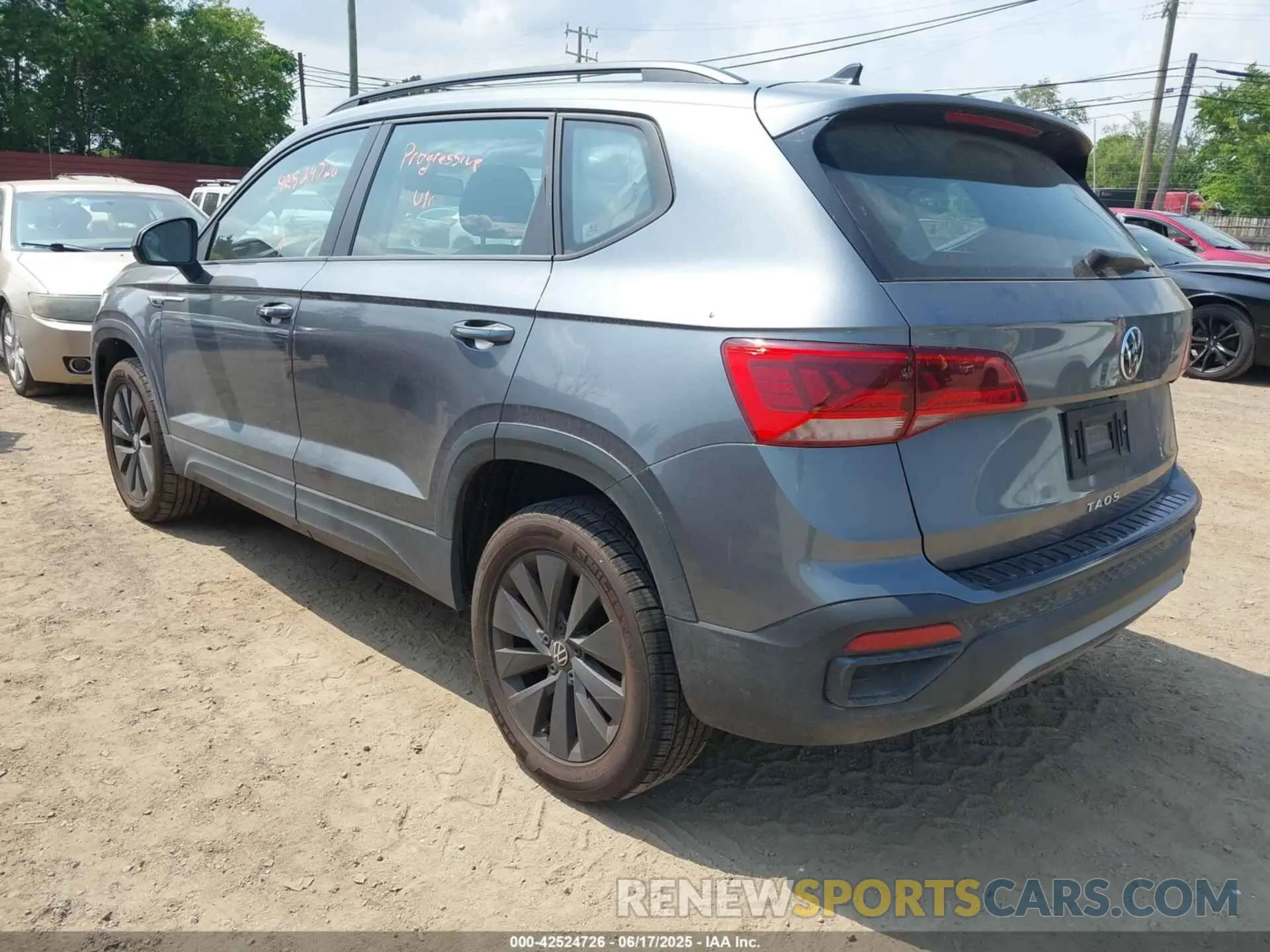 3 Photograph of a damaged car 3VVDX7B25NM005110 VOLKSWAGEN TAOS 2022