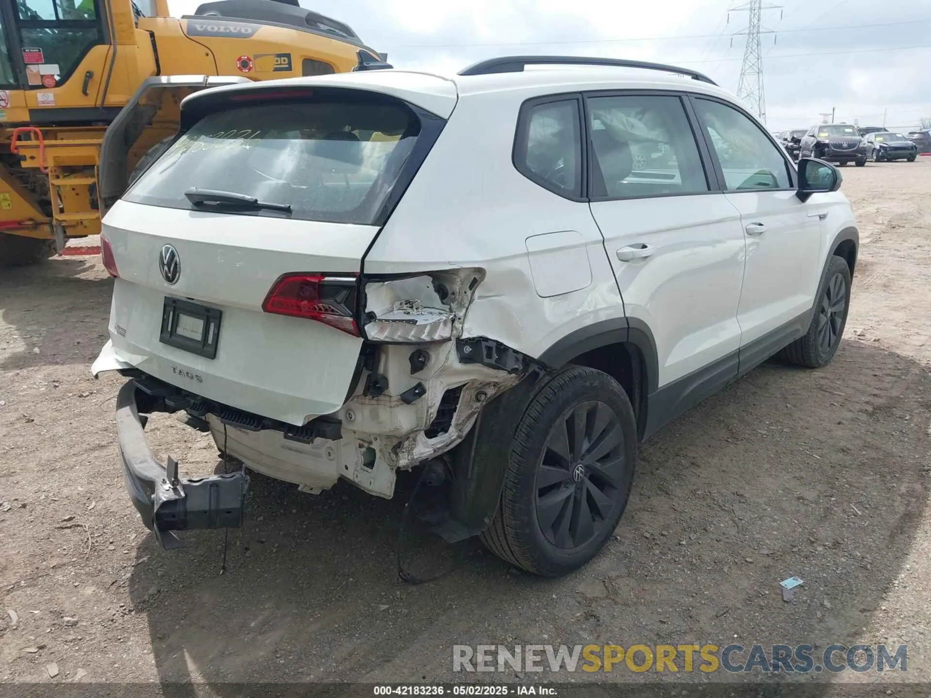 4 Photograph of a damaged car 3VVDX7B26NM002328 VOLKSWAGEN TAOS 2022