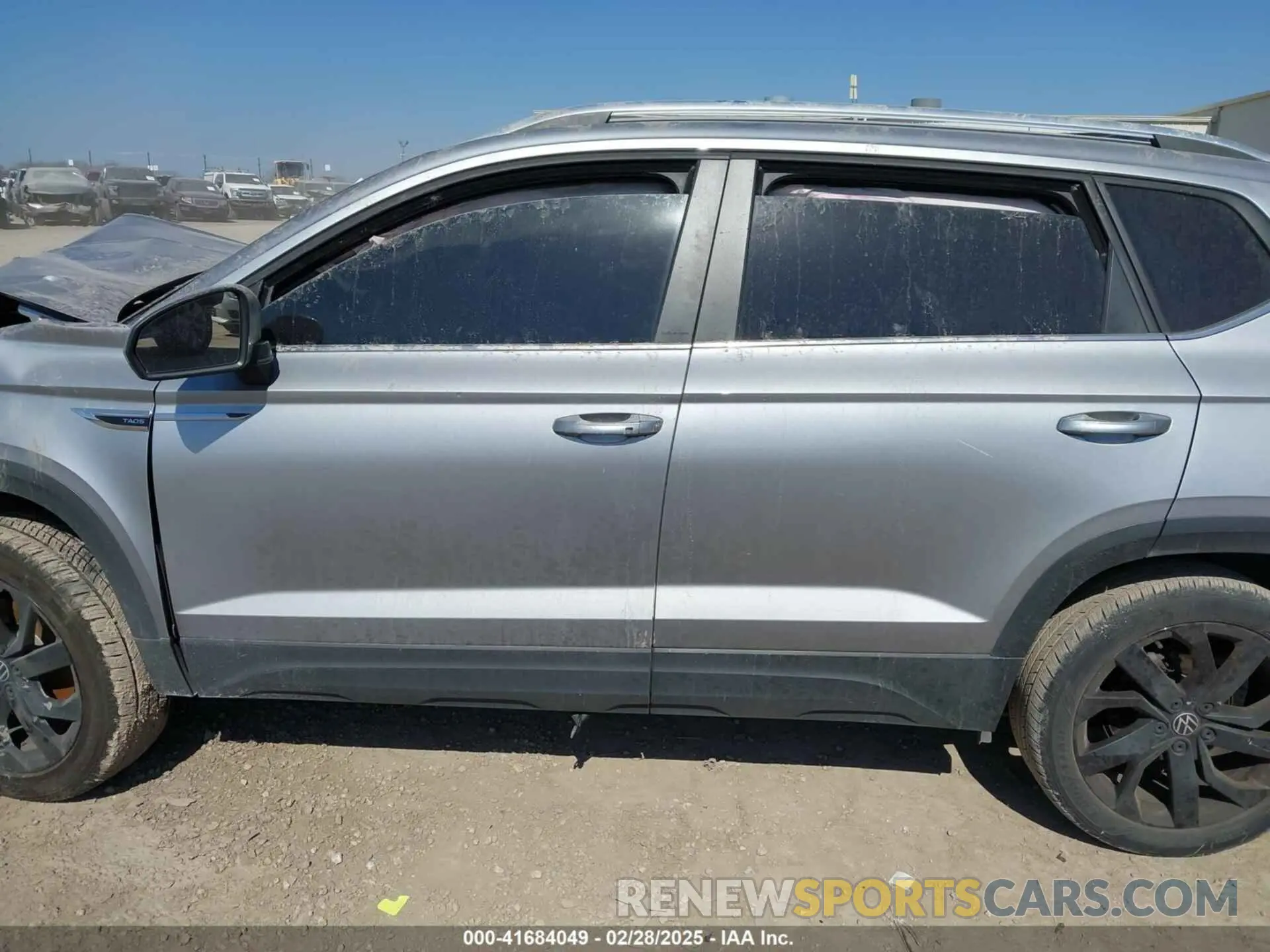 14 Photograph of a damaged car 3VVGX7B29NM001350 VOLKSWAGEN TAOS 2022