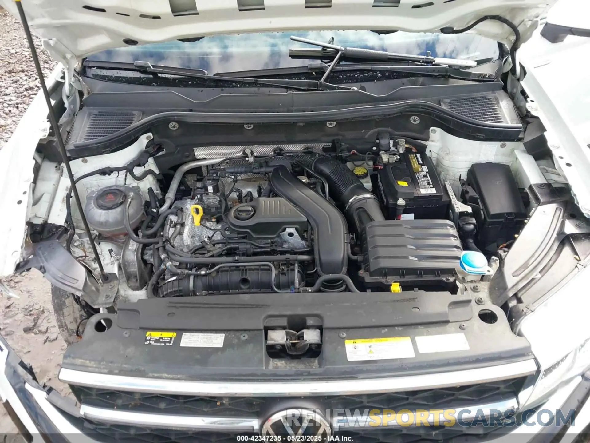 10 Photograph of a damaged car 3VVJX7B23NM020157 VOLKSWAGEN TAOS 2022