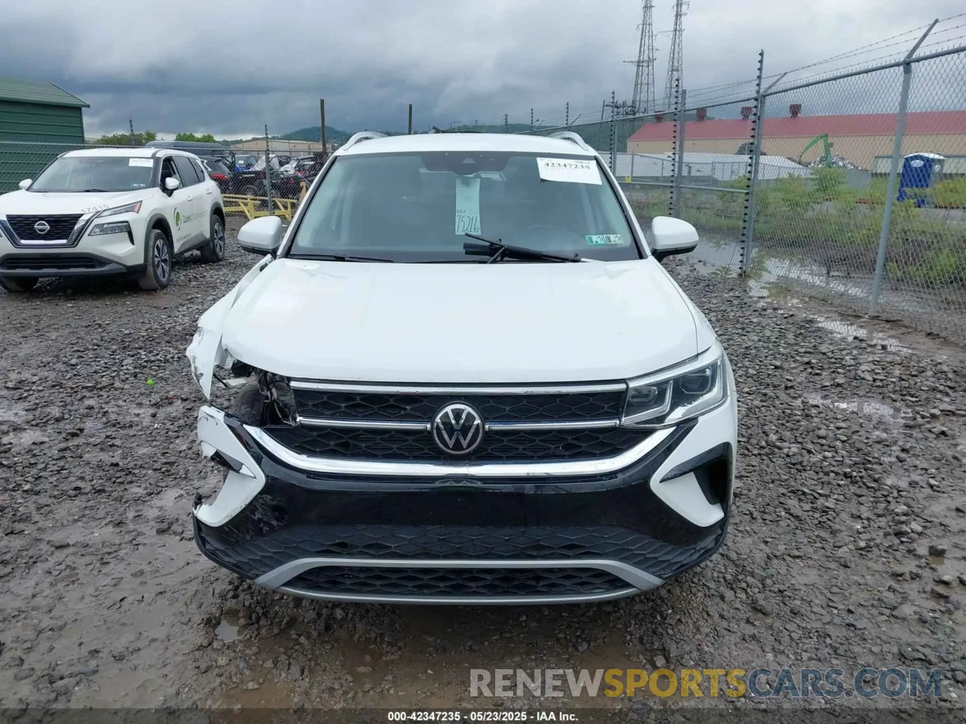 12 Photograph of a damaged car 3VVJX7B23NM020157 VOLKSWAGEN TAOS 2022