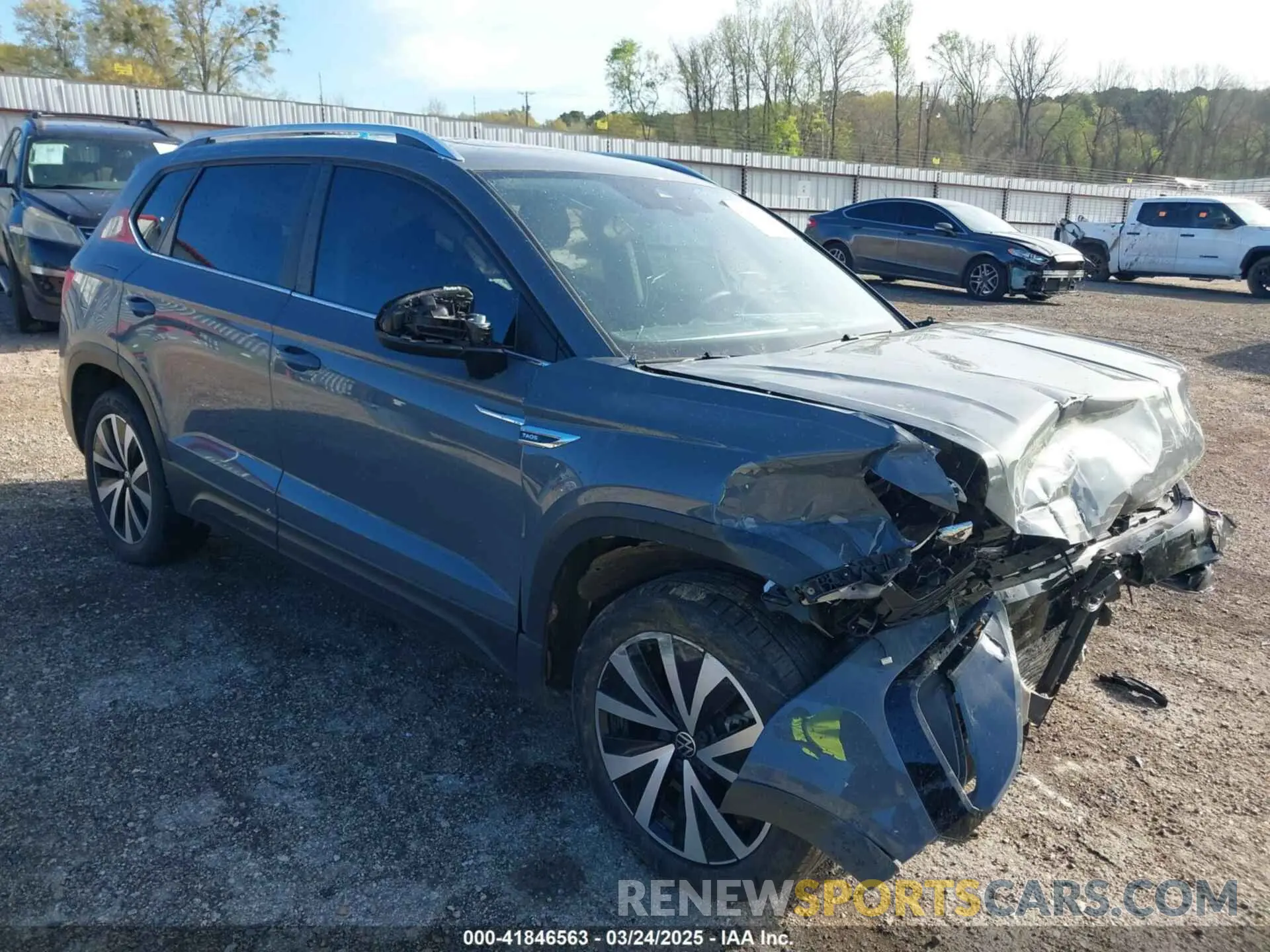 1 Photograph of a damaged car 3VVLX7B26NM077297 VOLKSWAGEN TAOS 2022