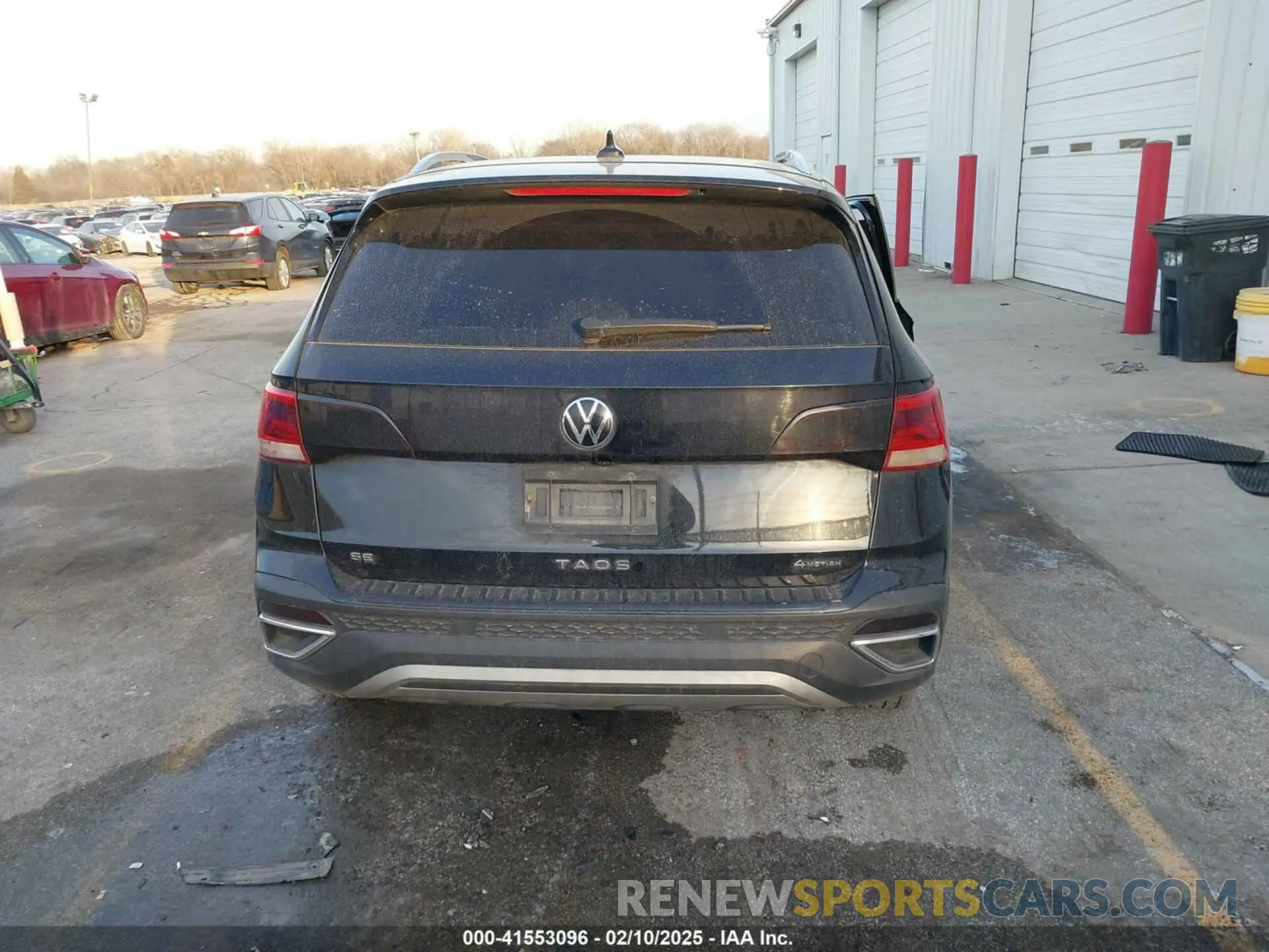 15 Photograph of a damaged car 3VVLX7B26NM090406 VOLKSWAGEN TAOS 2022