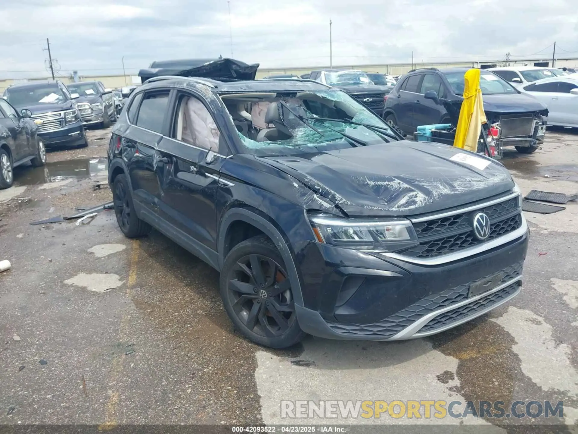 1 Photograph of a damaged car 3VVLX7B2XNM035960 VOLKSWAGEN TAOS 2022