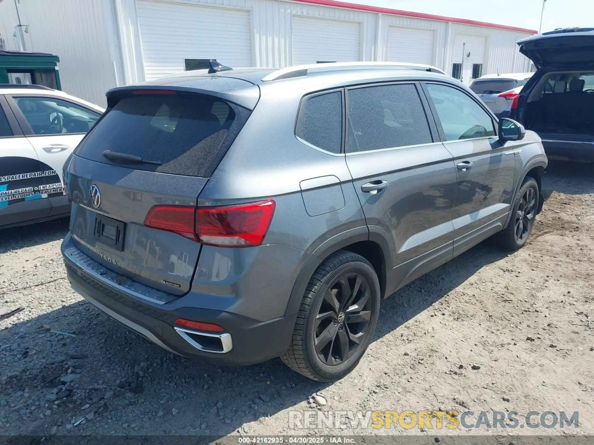4 Photograph of a damaged car 3VVPX7B20NM086210 VOLKSWAGEN TAOS 2022