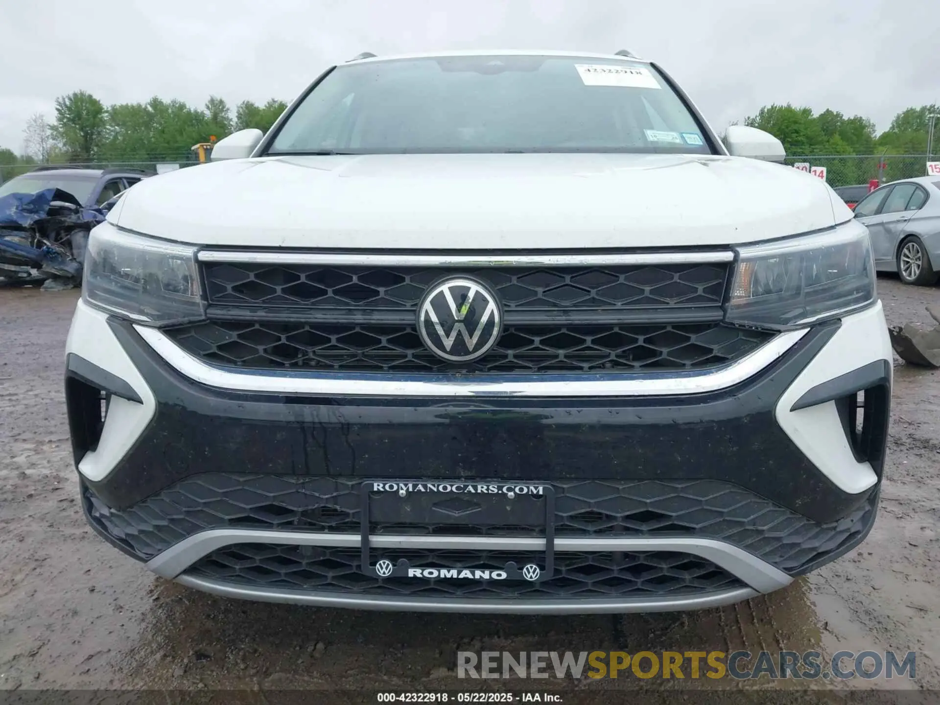 13 Photograph of a damaged car 3VVPX7B25NM010658 VOLKSWAGEN TAOS 2022