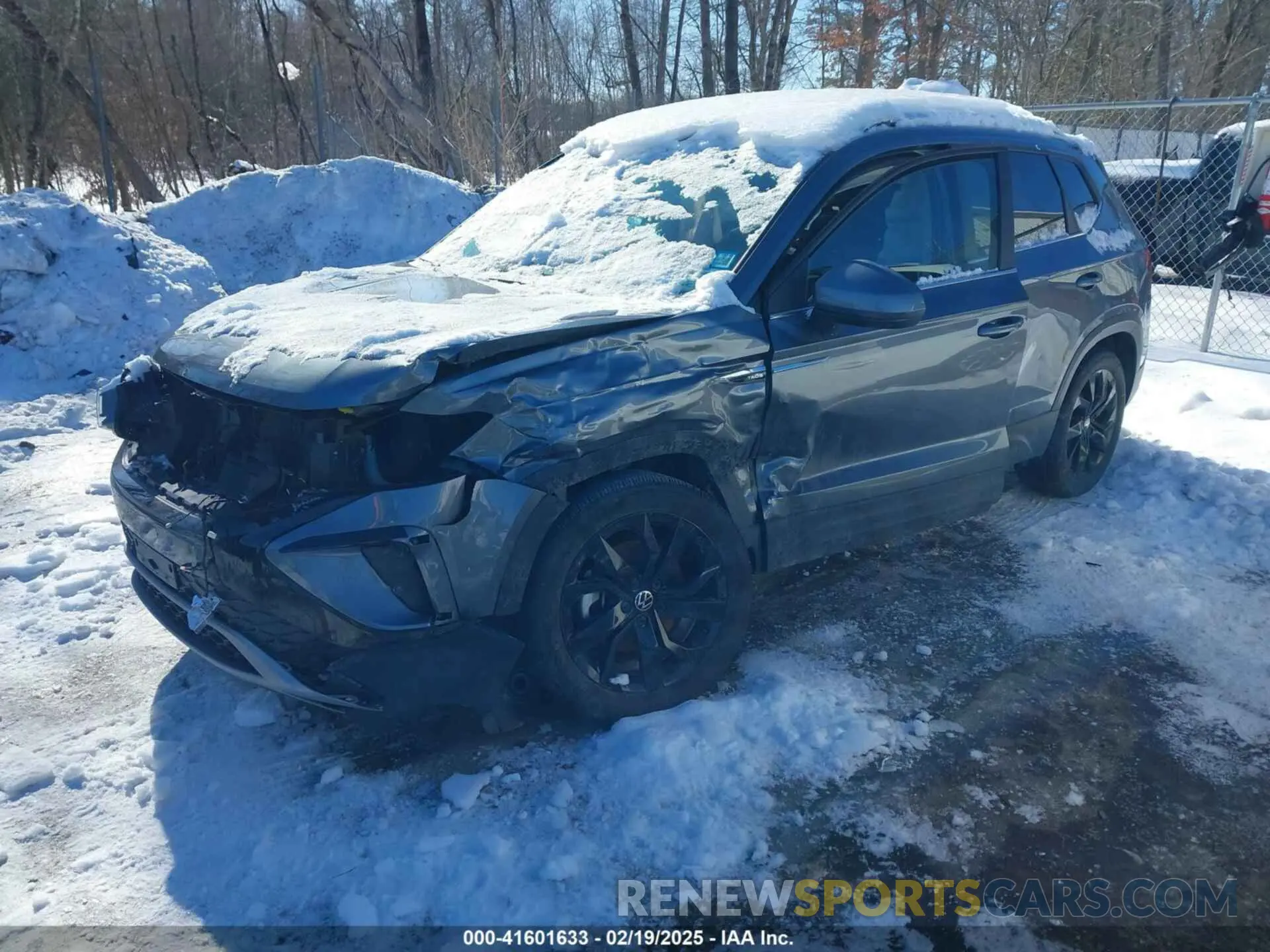 2 Photograph of a damaged car 3VVPX7B26NM098166 VOLKSWAGEN TAOS 2022