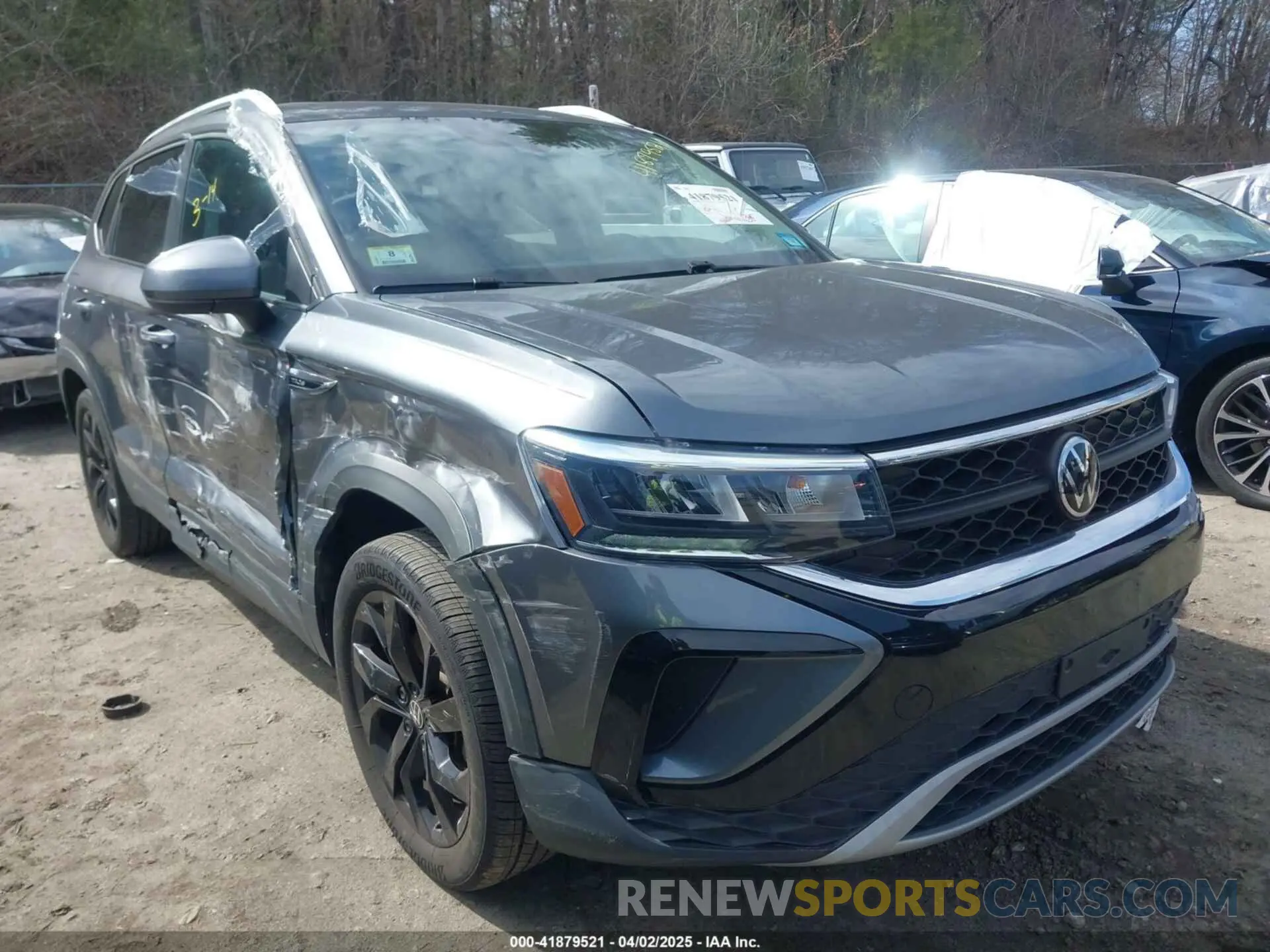 1 Photograph of a damaged car 3VVPX7B27NM087953 VOLKSWAGEN TAOS 2022