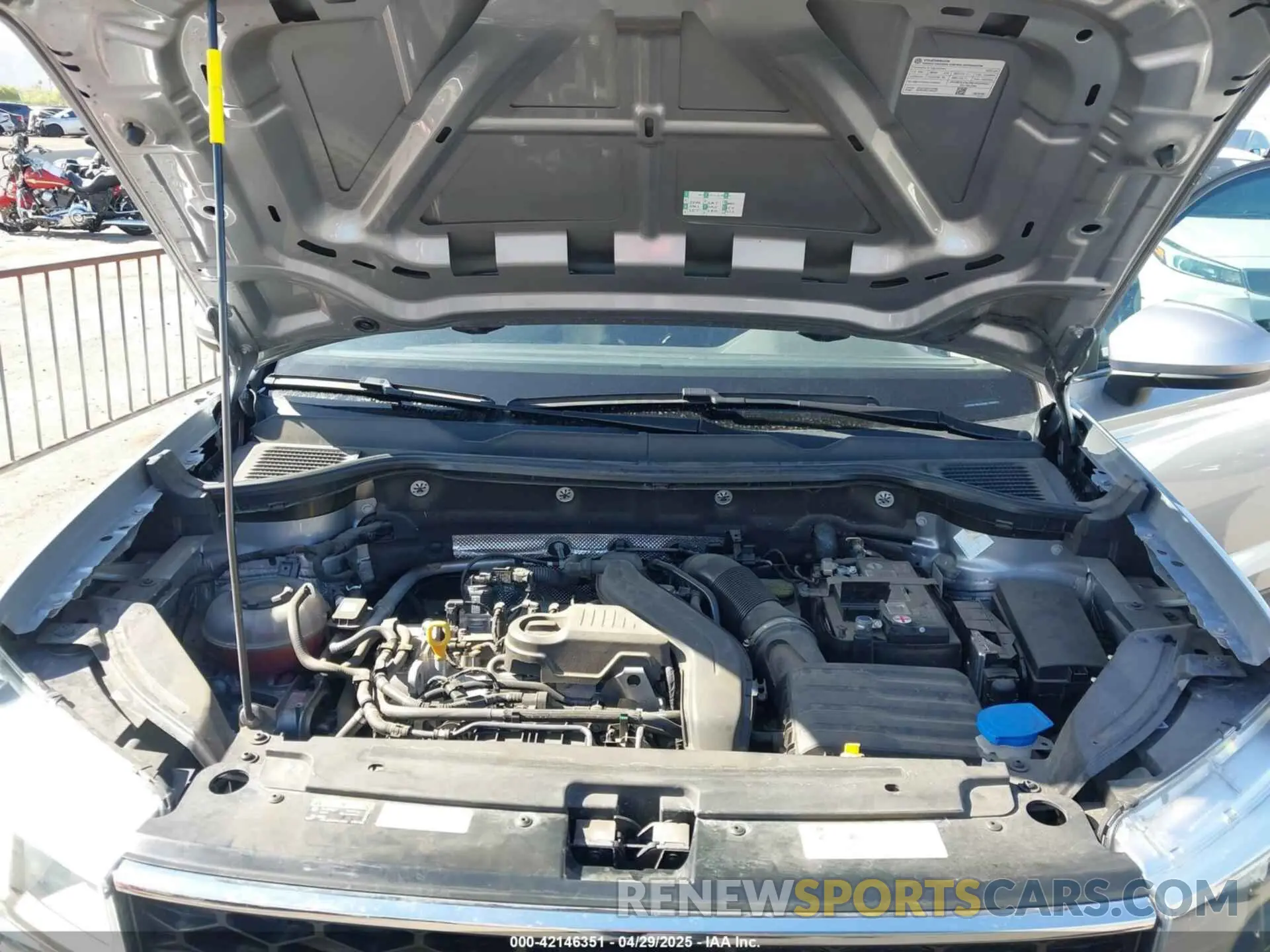 10 Photograph of a damaged car 3VVRX7B20NM100096 VOLKSWAGEN TAOS 2022
