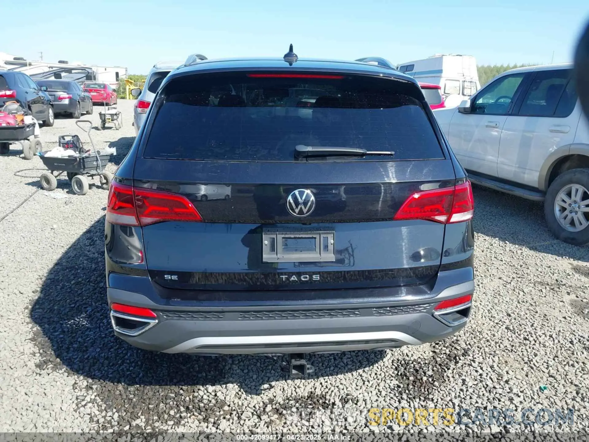 16 Photograph of a damaged car 3VVRX7B21NM038398 VOLKSWAGEN TAOS 2022