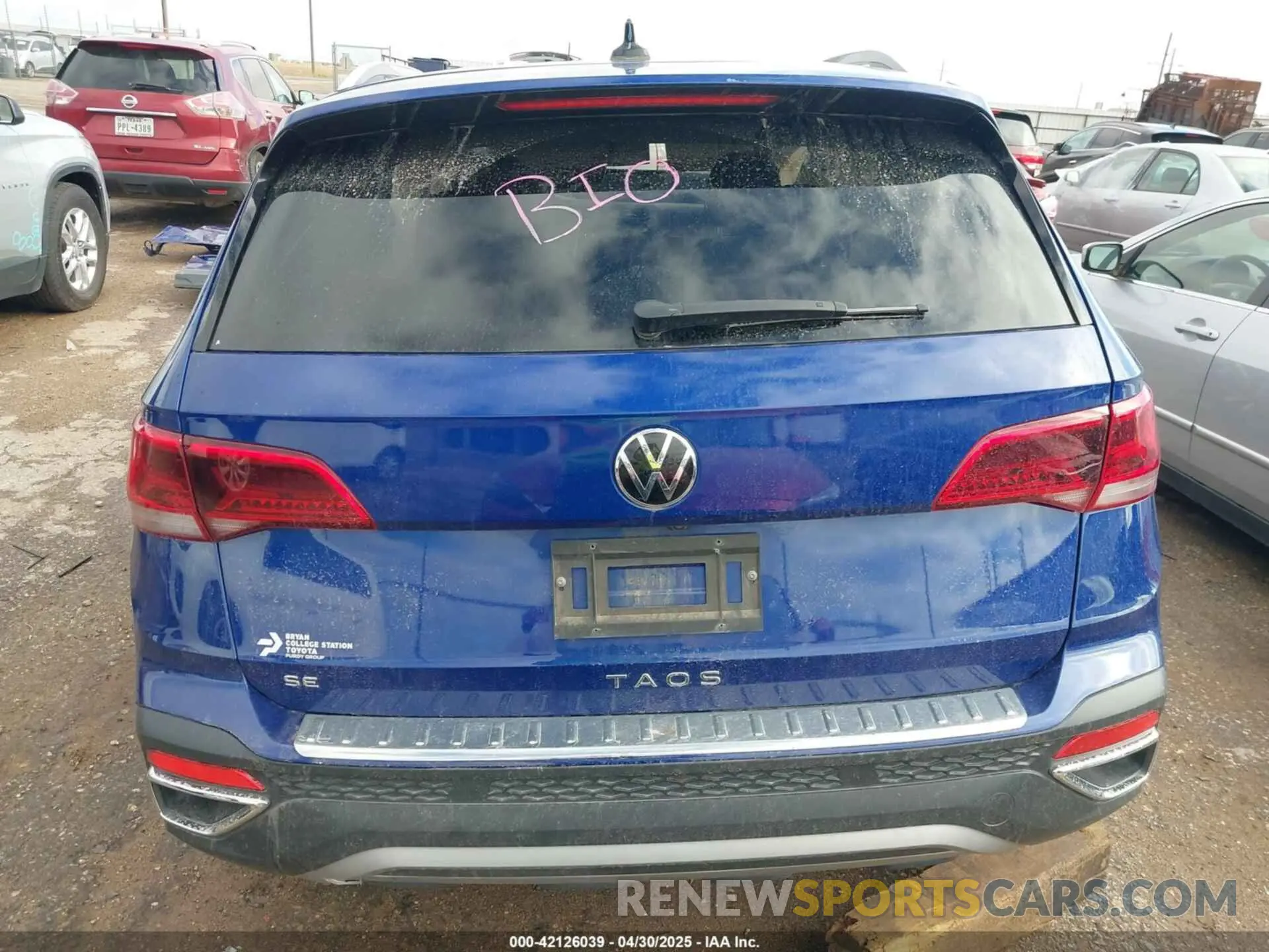 16 Photograph of a damaged car 3VVRX7B22NM087741 VOLKSWAGEN TAOS 2022
