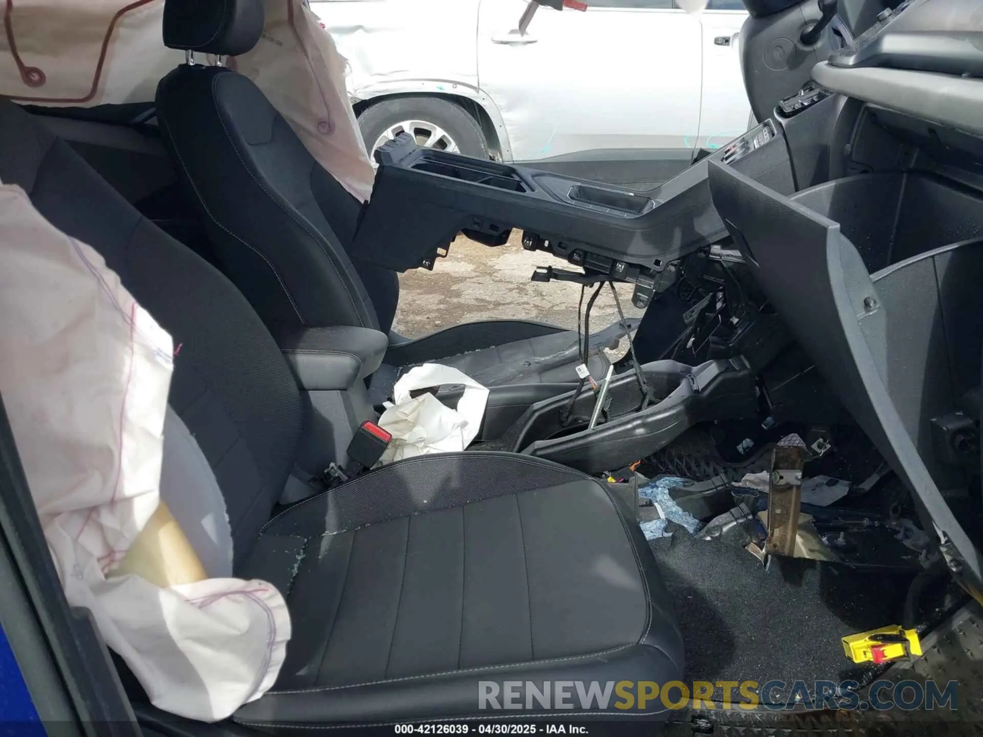 5 Photograph of a damaged car 3VVRX7B22NM087741 VOLKSWAGEN TAOS 2022