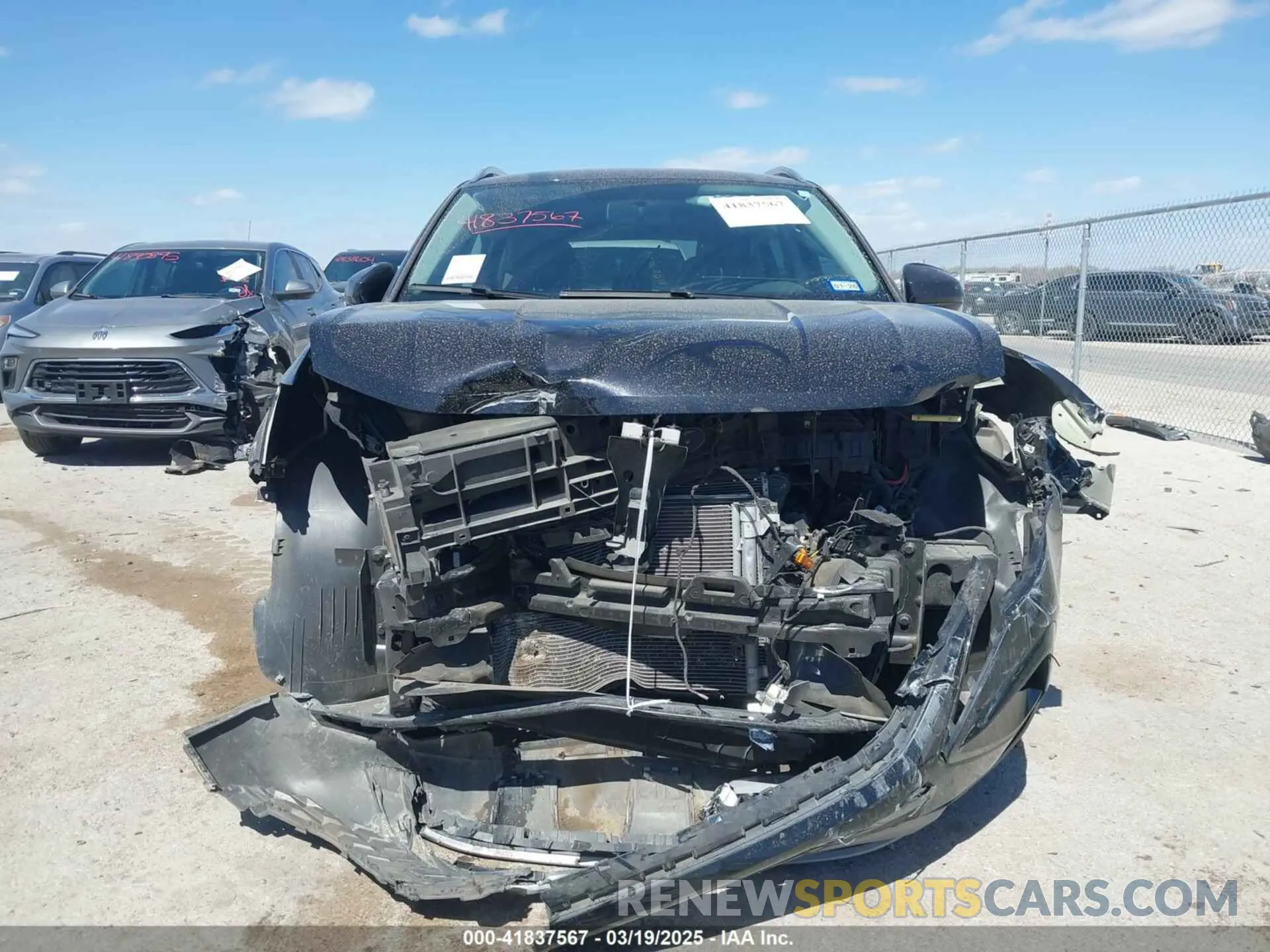 12 Photograph of a damaged car 3VVRX7B24NM021871 VOLKSWAGEN TAOS 2022