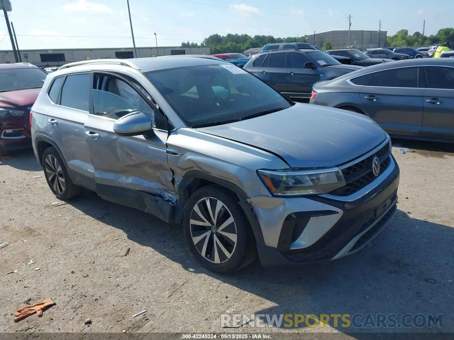 1 Photograph of a damaged car 3VVRX7B24NM025936 VOLKSWAGEN TAOS 2022