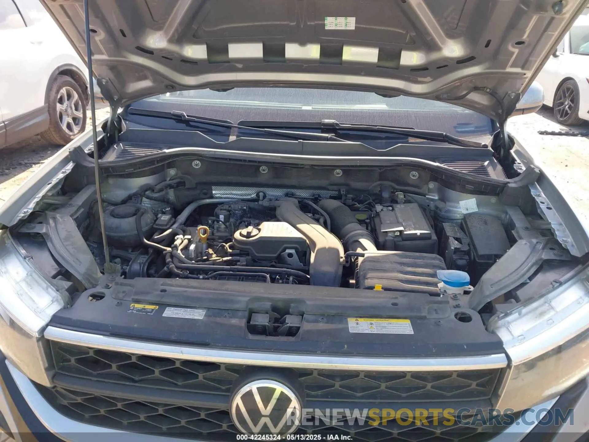 10 Photograph of a damaged car 3VVRX7B24NM025936 VOLKSWAGEN TAOS 2022