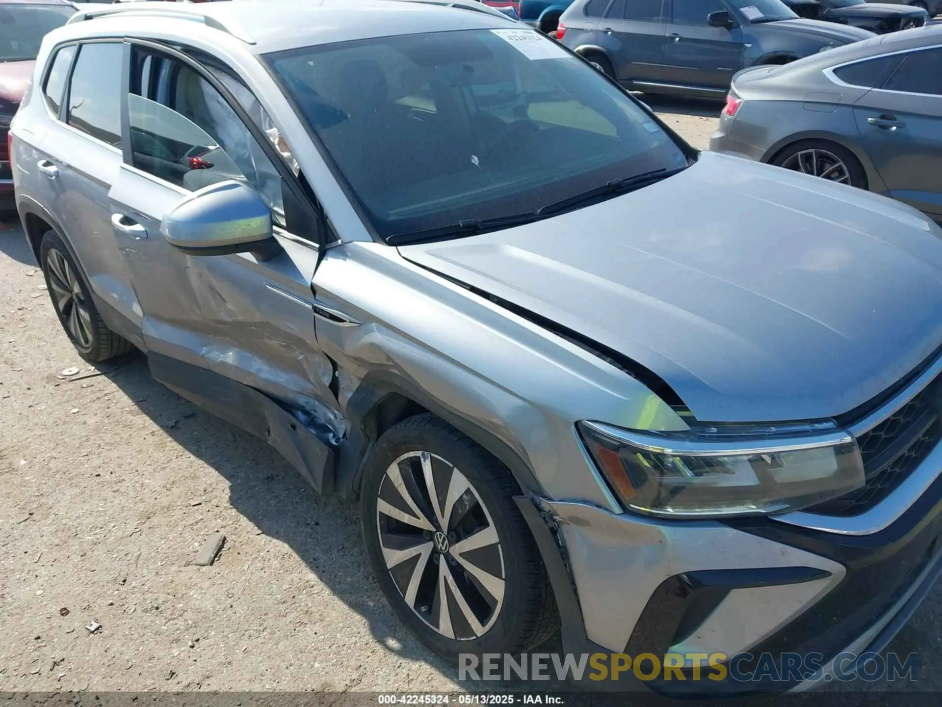 6 Photograph of a damaged car 3VVRX7B24NM025936 VOLKSWAGEN TAOS 2022