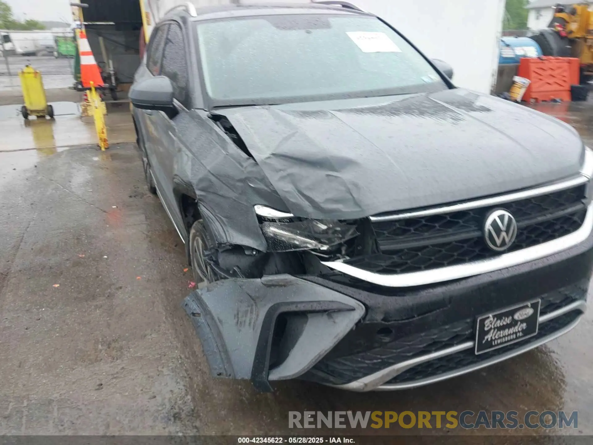 6 Photograph of a damaged car 3VVRX7B28NM013577 VOLKSWAGEN TAOS 2022