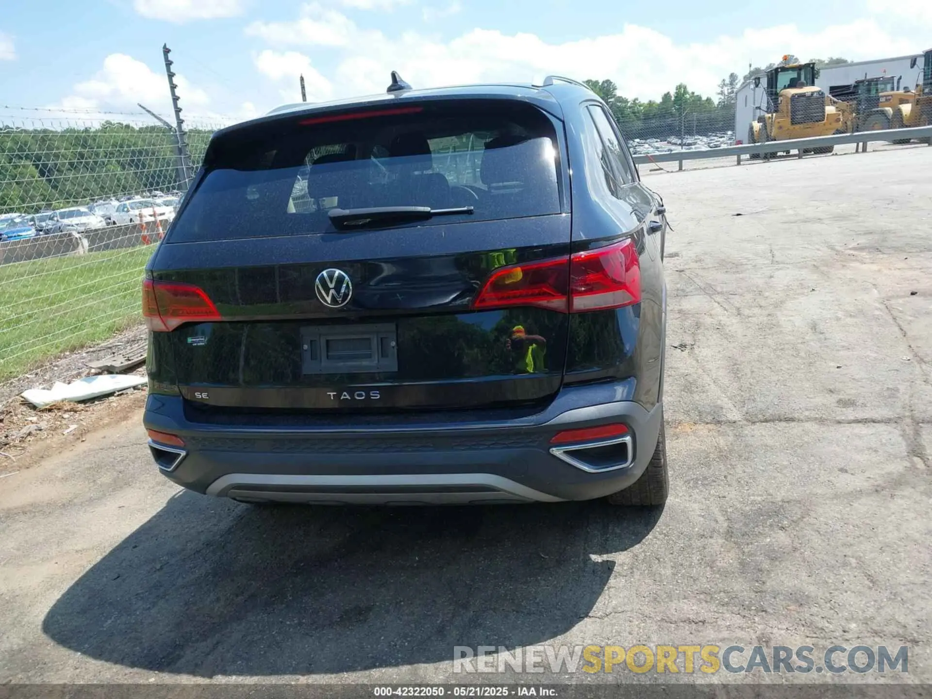 15 Photograph of a damaged car 3VVSX7B24NM094482 VOLKSWAGEN TAOS 2022