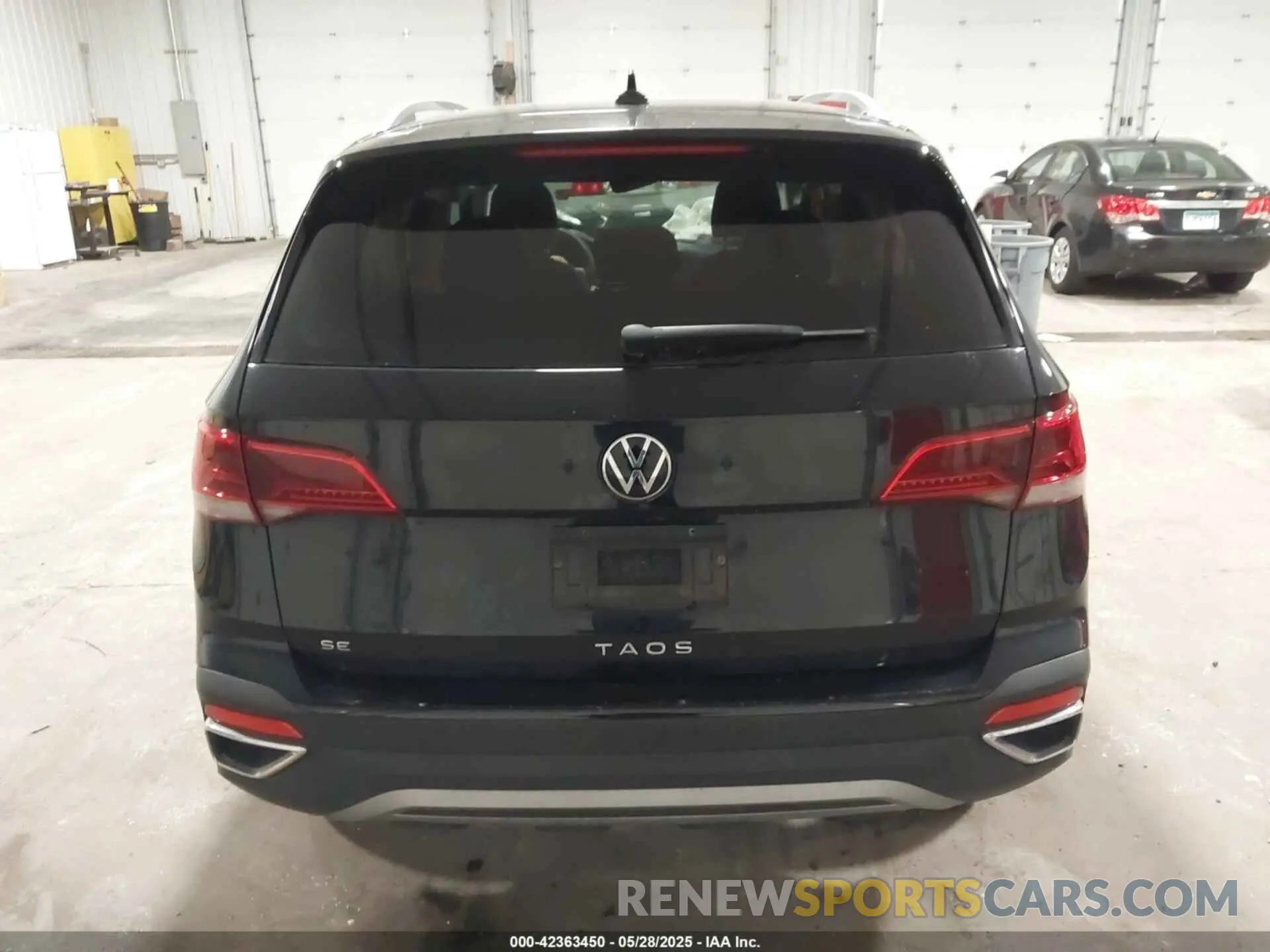 16 Photograph of a damaged car 3VVSX7B24NM095017 VOLKSWAGEN TAOS 2022