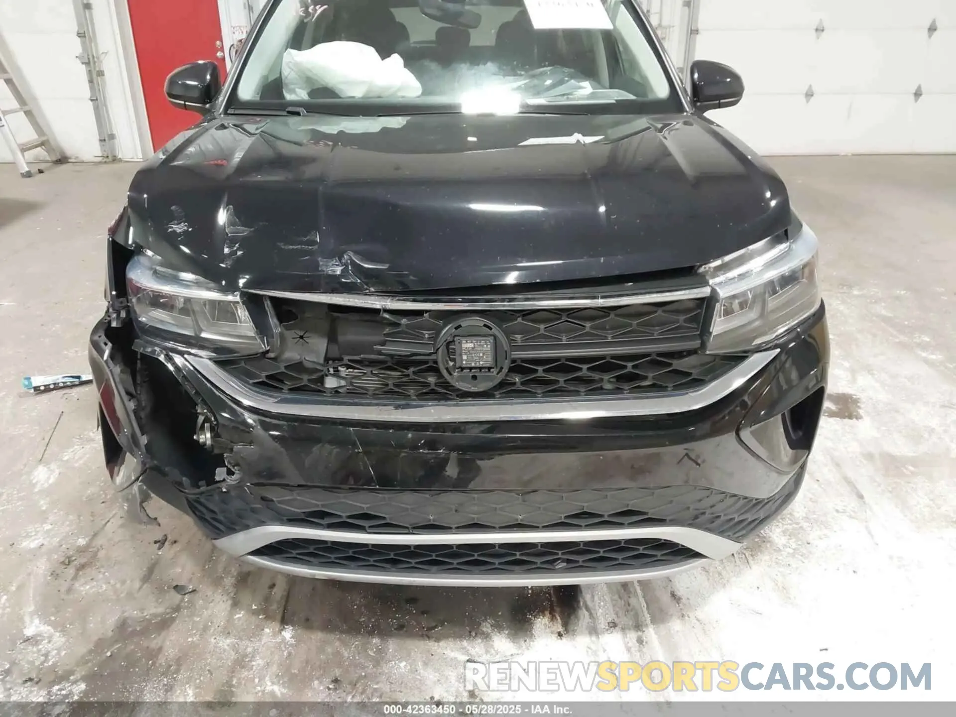 6 Photograph of a damaged car 3VVSX7B24NM095017 VOLKSWAGEN TAOS 2022
