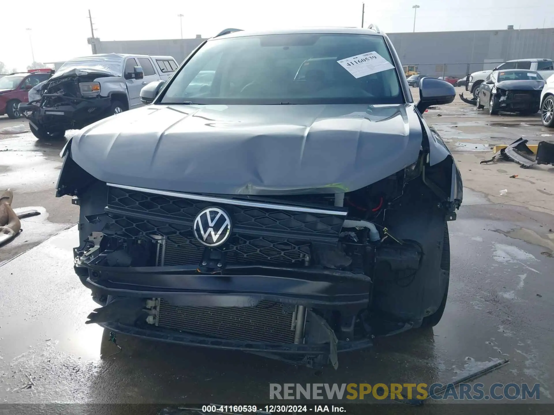 12 Photograph of a damaged car 3VVTX7B20NM052010 VOLKSWAGEN TAOS 2022