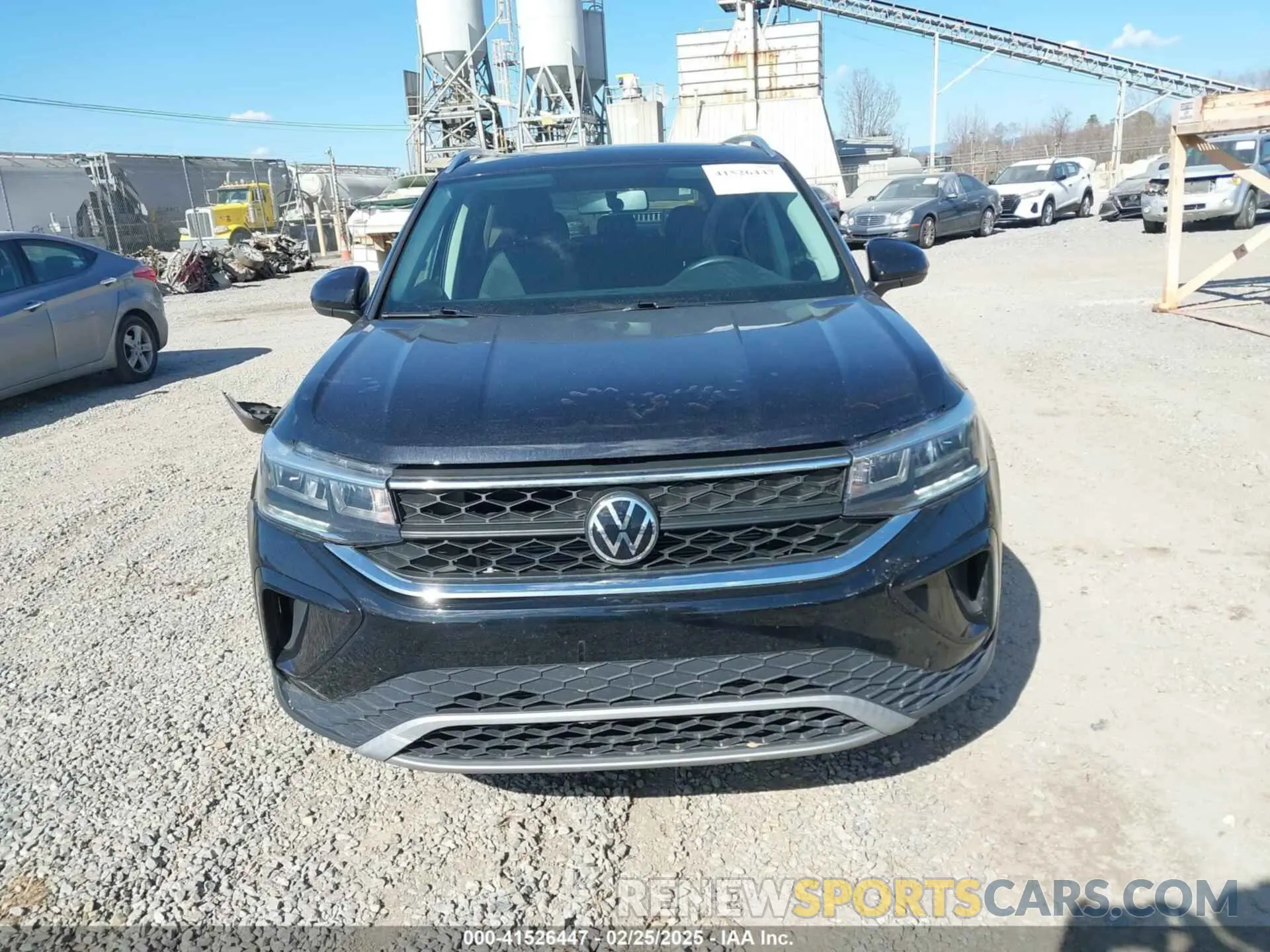 13 Photograph of a damaged car 3VVTX7B21NM012051 VOLKSWAGEN TAOS 2022