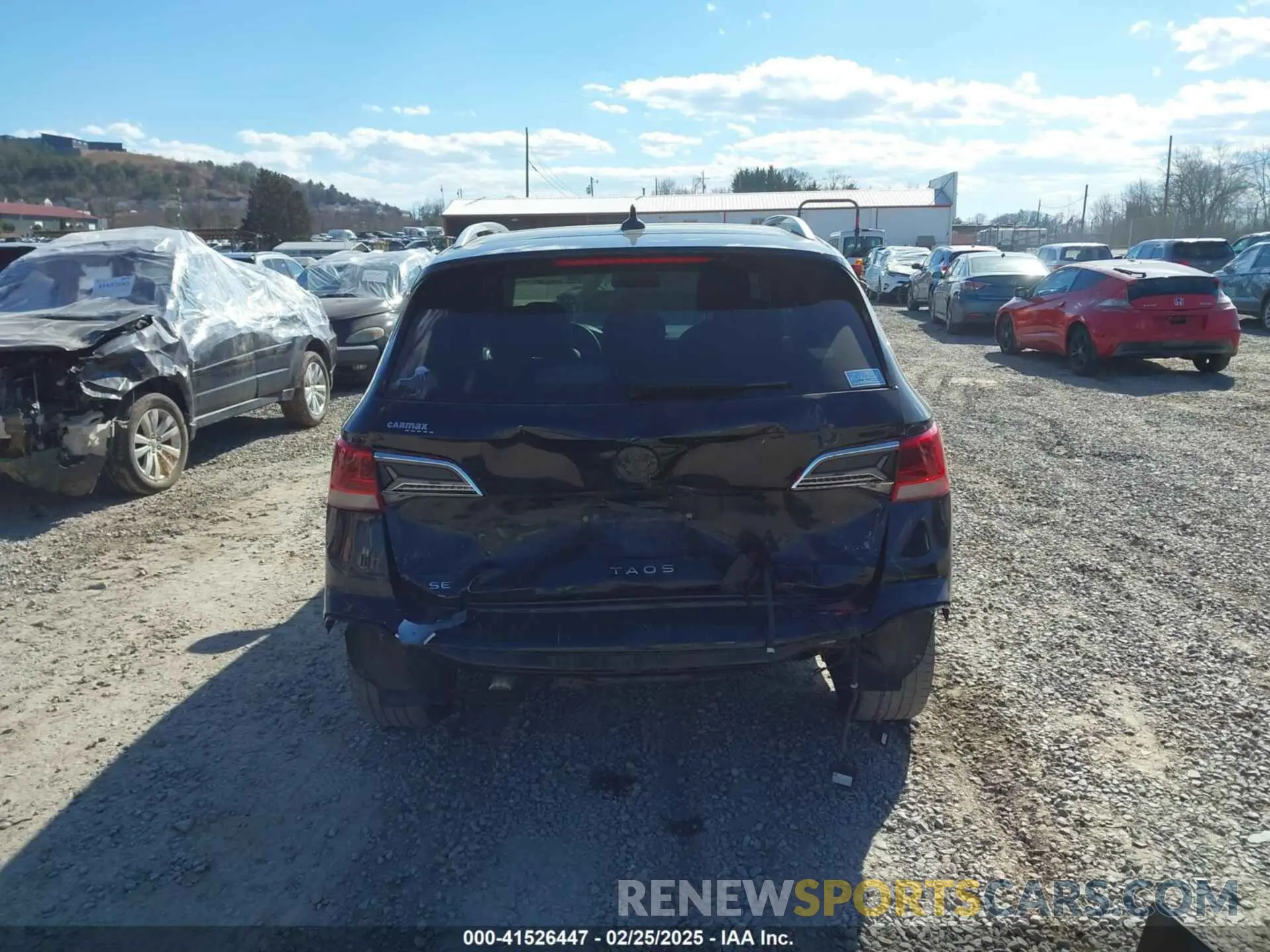 17 Photograph of a damaged car 3VVTX7B21NM012051 VOLKSWAGEN TAOS 2022